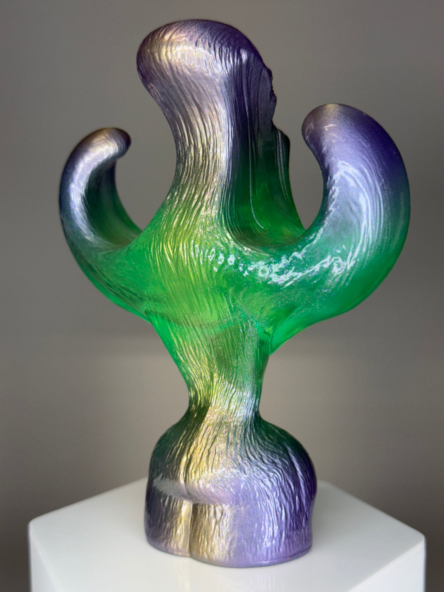 Breaking Wave Ape: Translucent Green/Pearlescent Violet/Gold