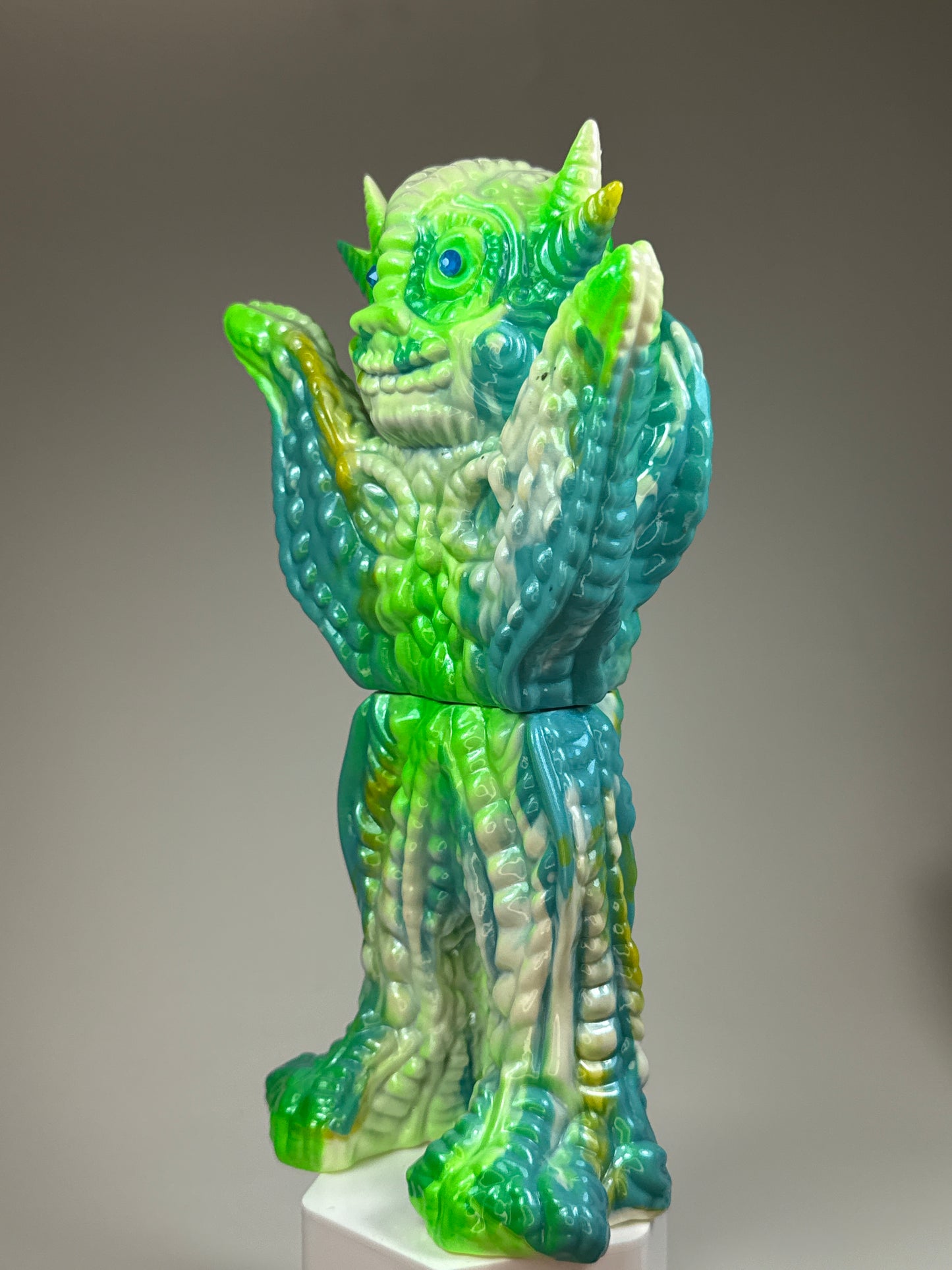 Beautiful Insect: Trapezoid Non Grada