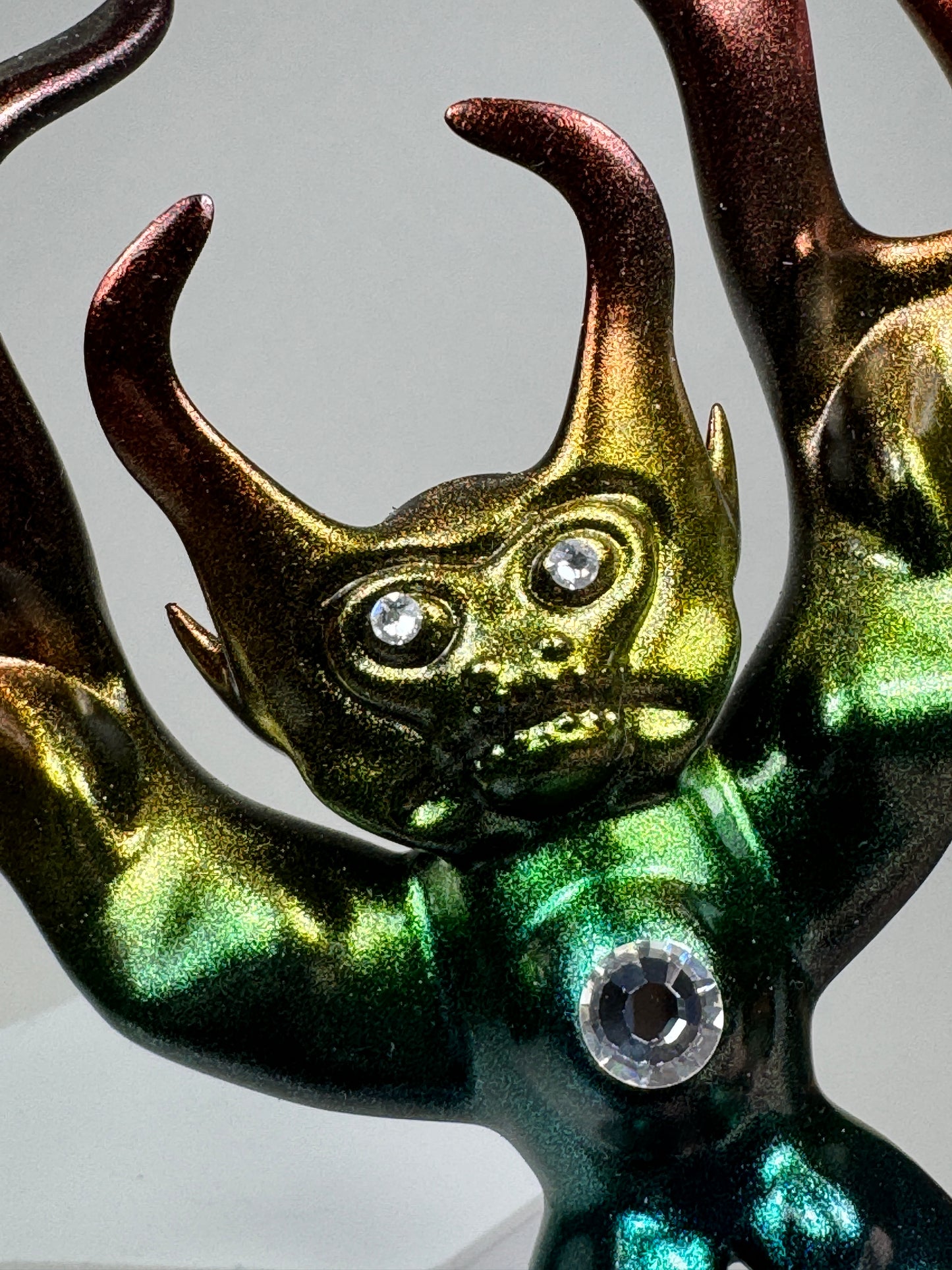 Antler Arms Beast: Dark Rainbow Flake