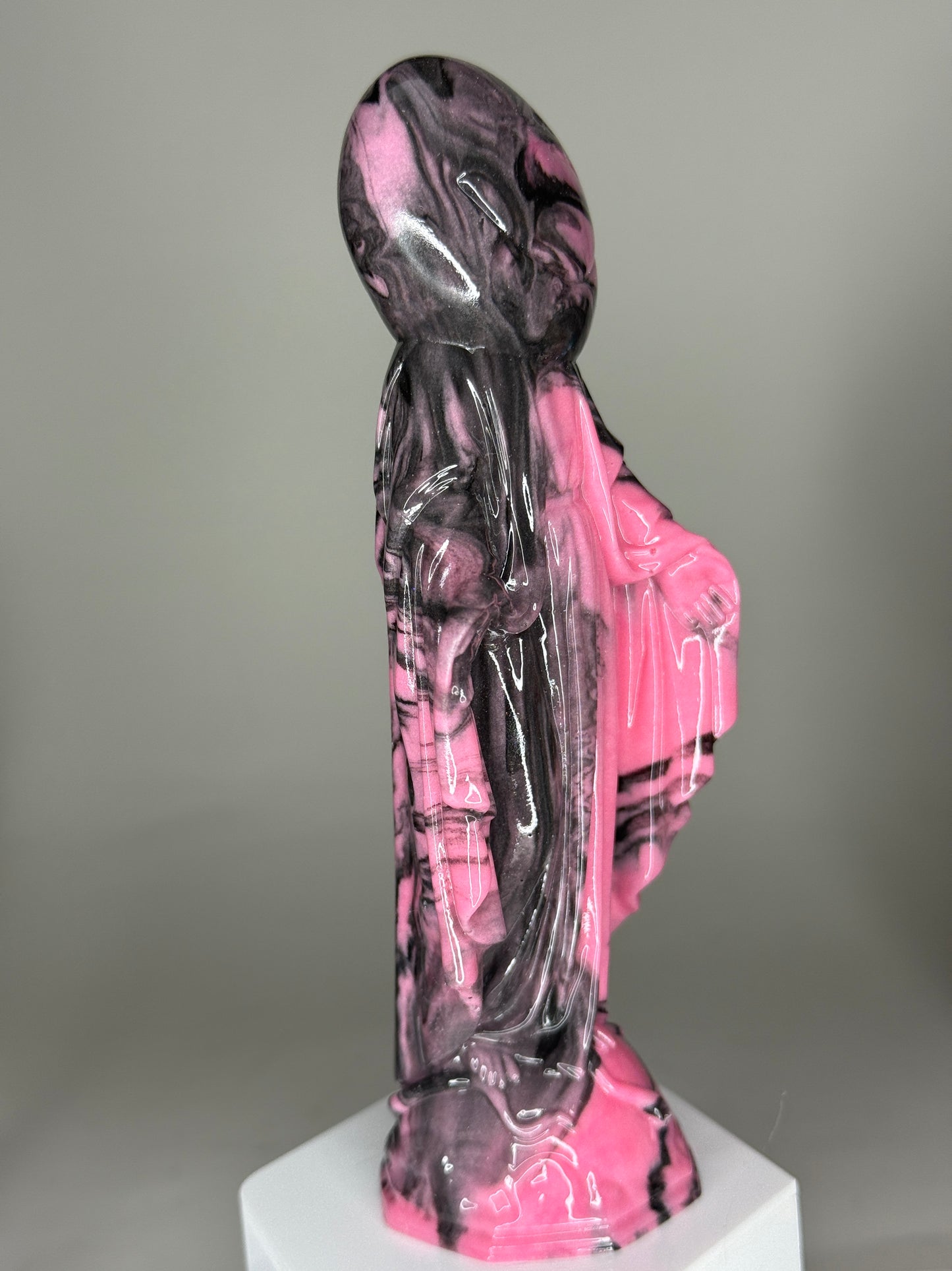 Happy Mary: Marbled Pink/Black Glow