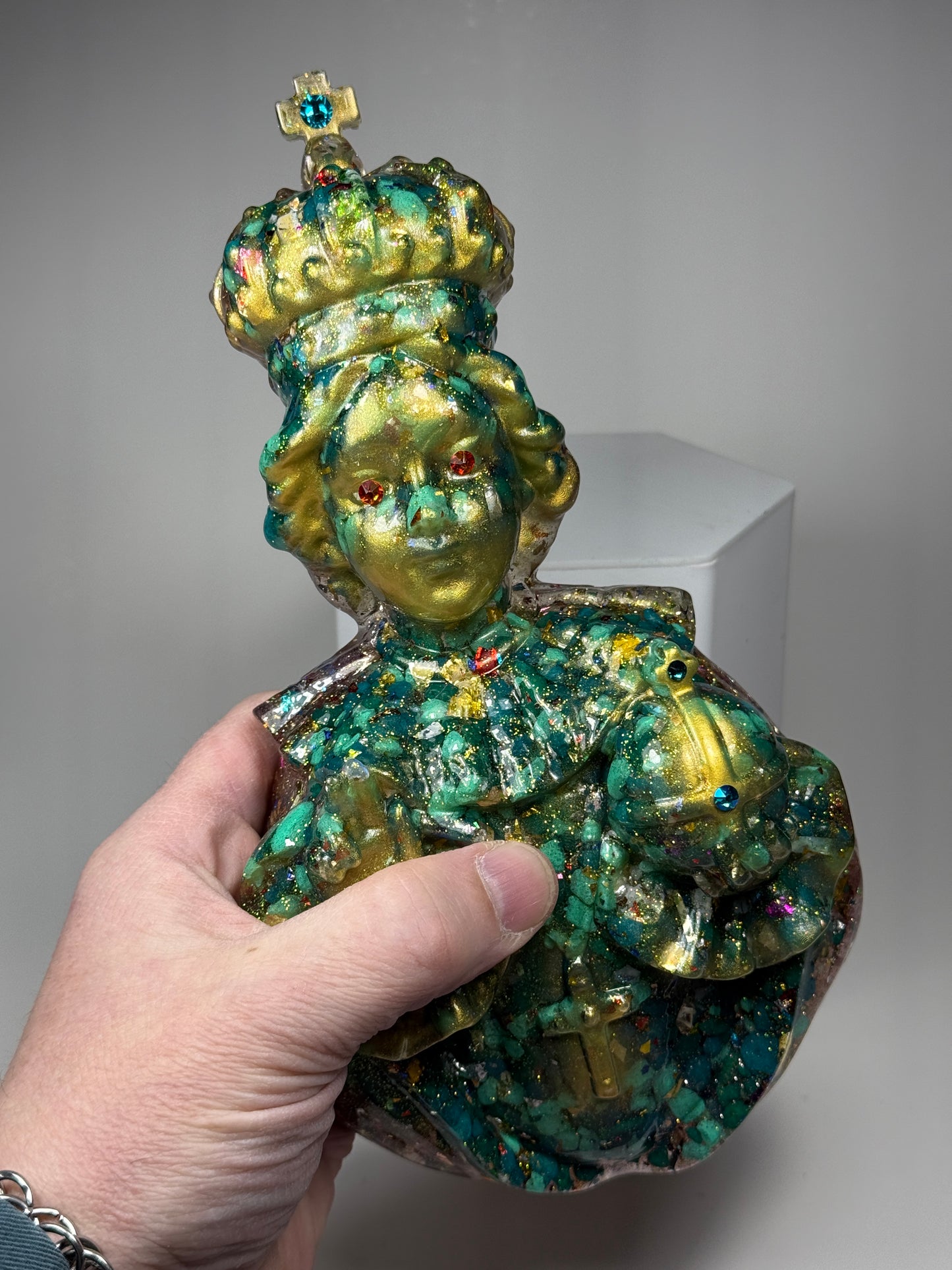 Infant Jesus Of Prague Plaque: Unjust Past