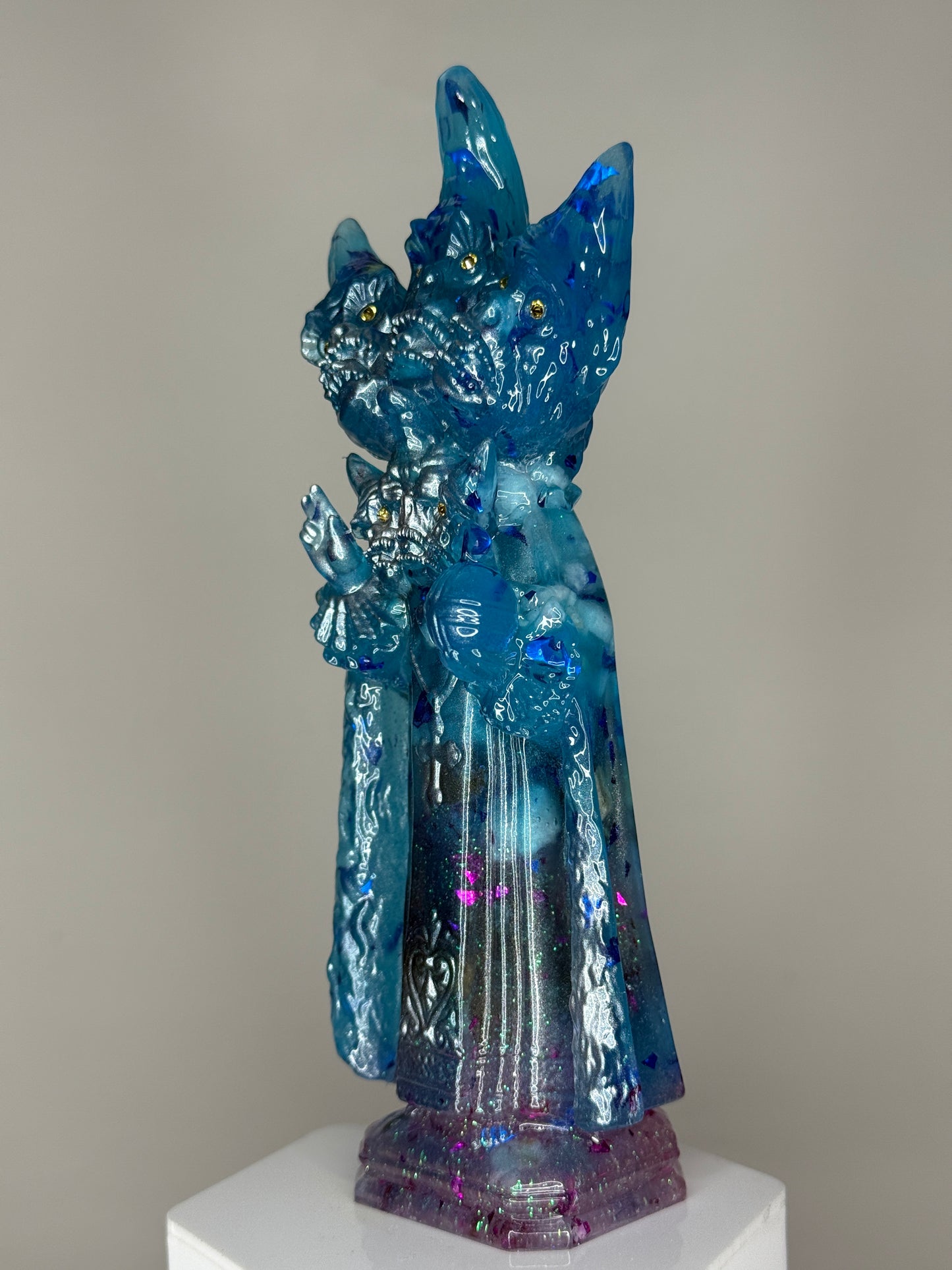 Saint 666: Posturing Glow