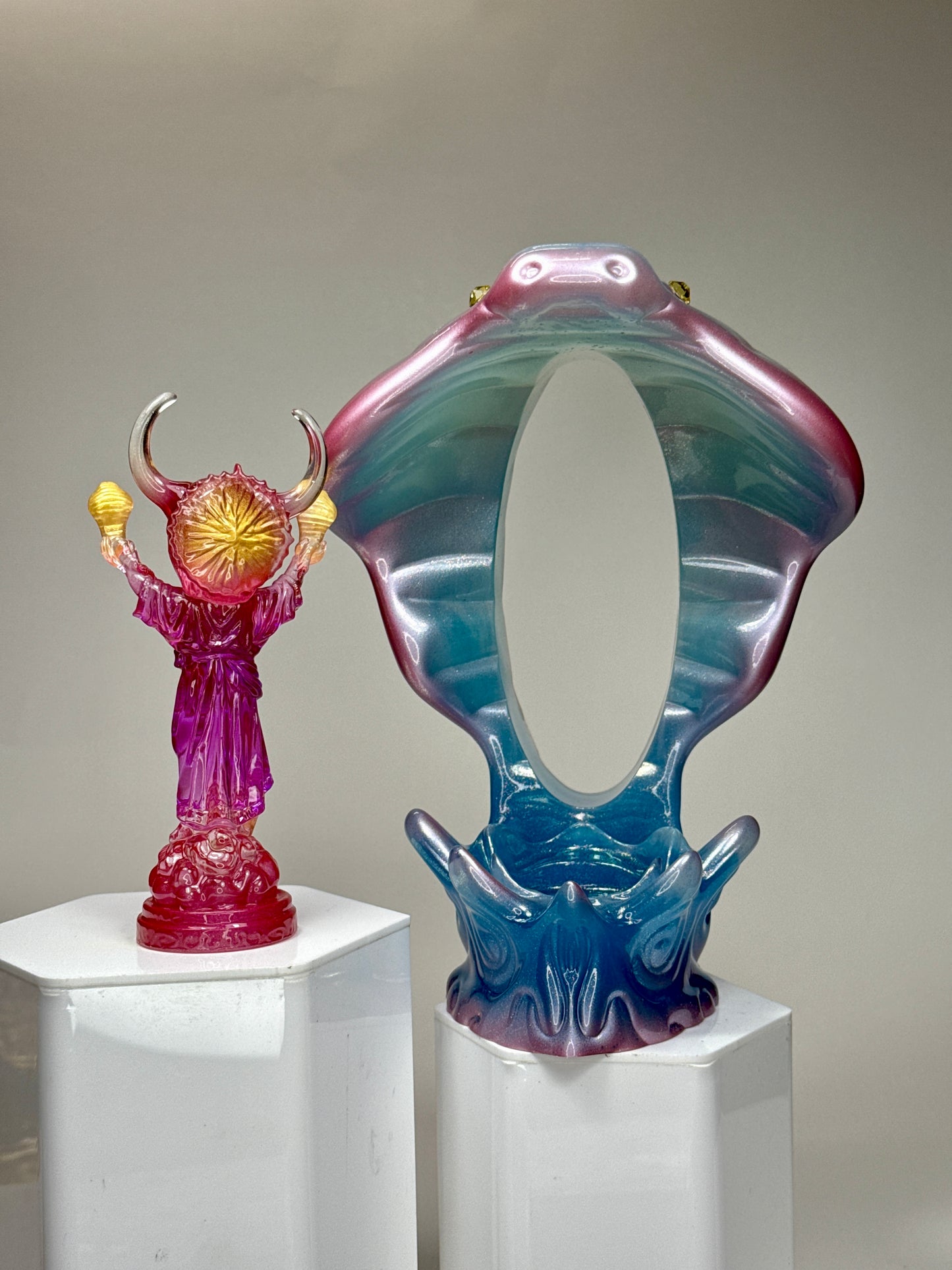 Snake Handler Shrine: Blue Glow Overlord