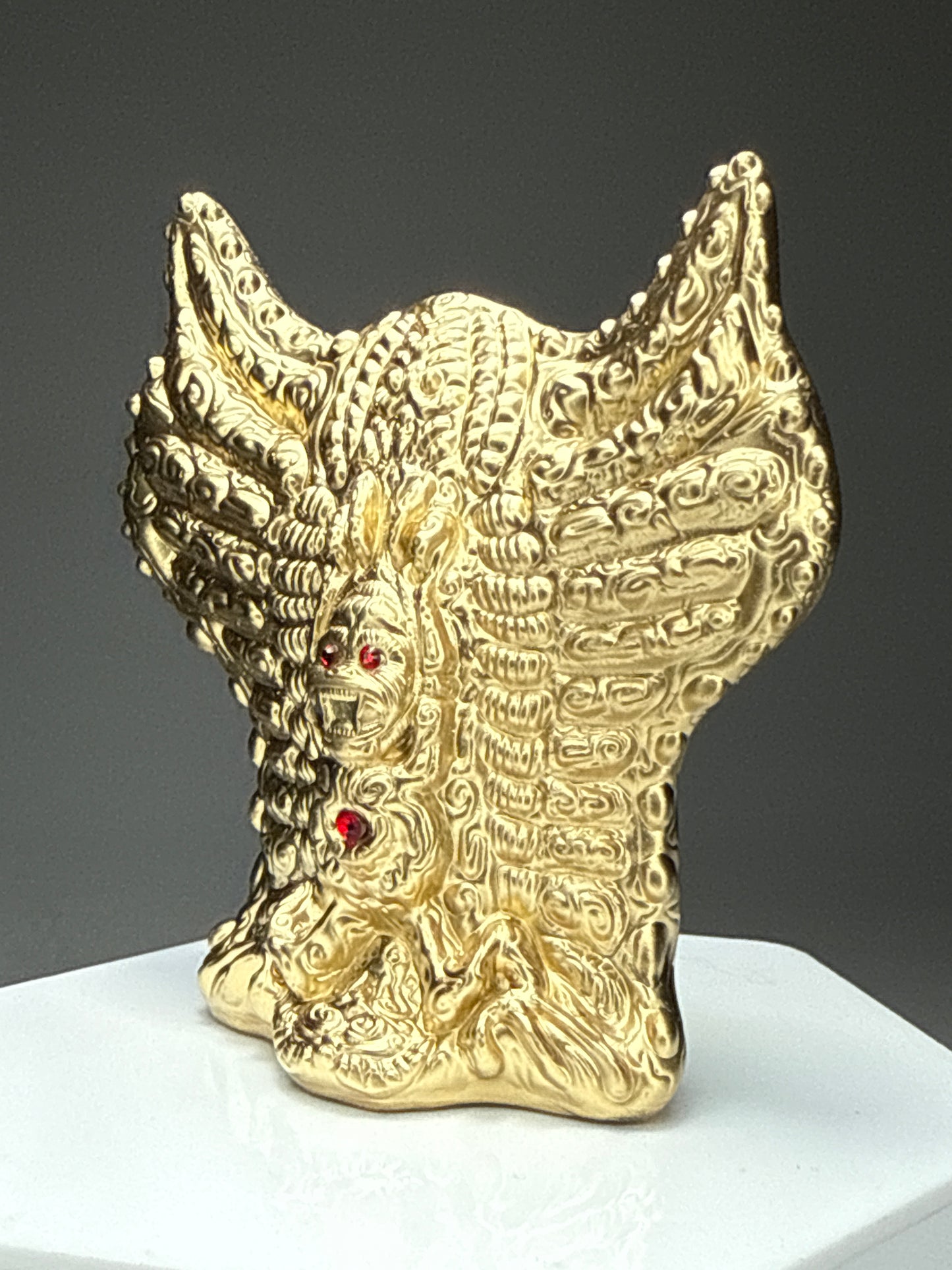 Kaxxl Yi’mm: Gold Chrome