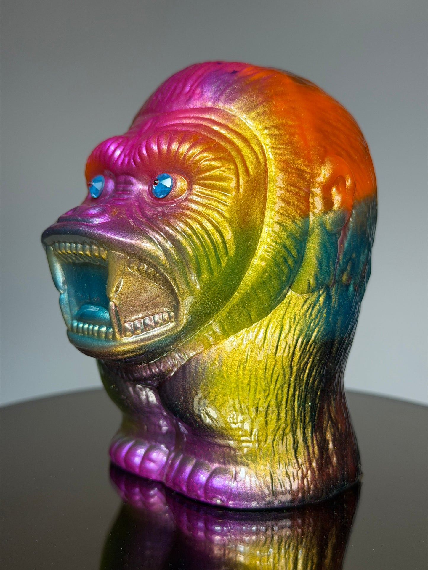 Stumpy Ape: Color Blizzard Glow