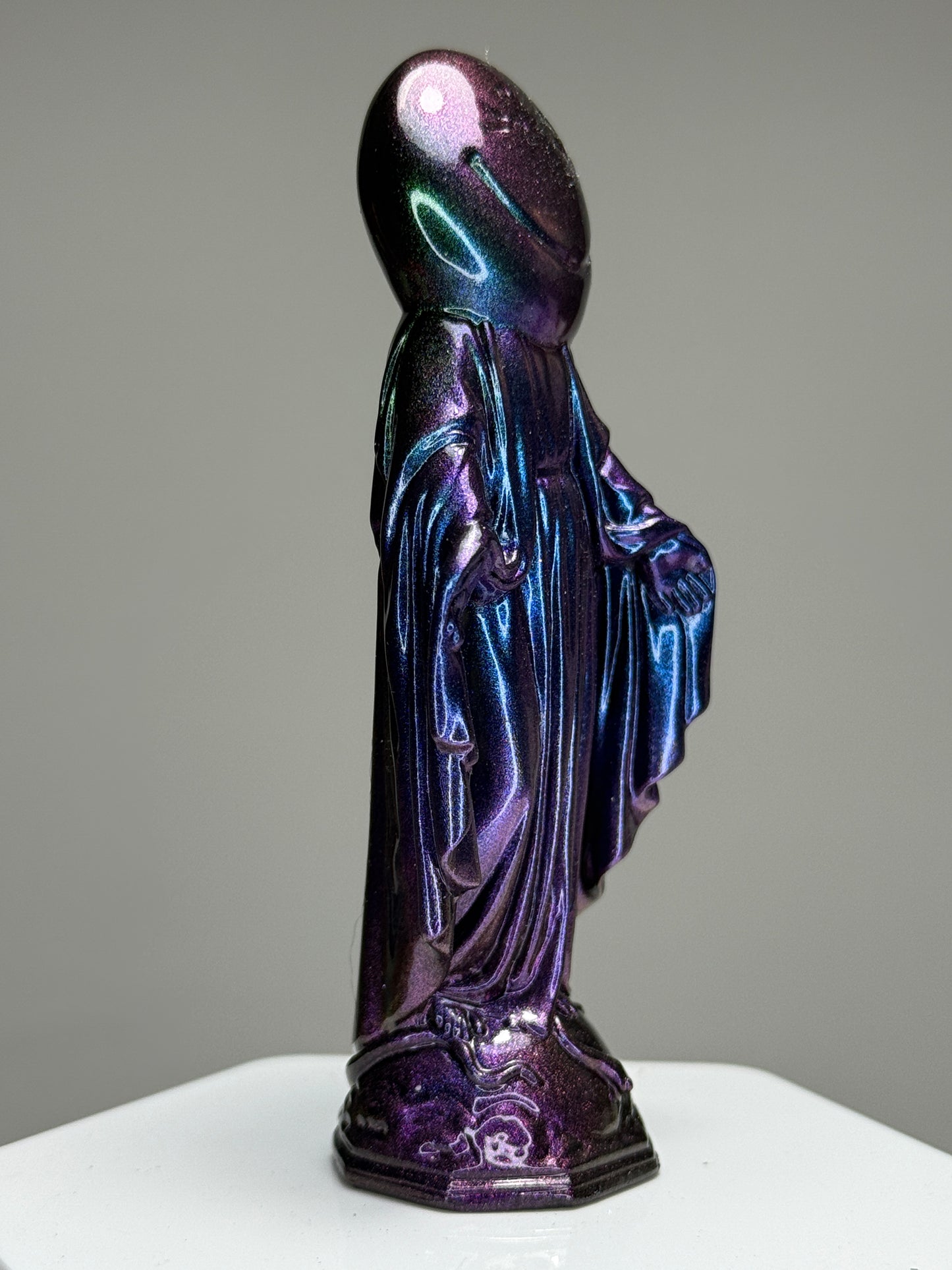 Happy Mary: Colorshift Smiles