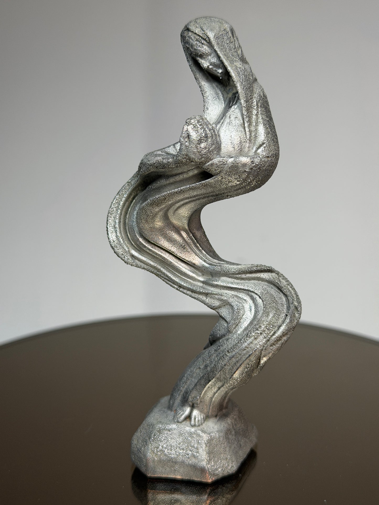 Twisteder Sister: Chrome Plated Blistered