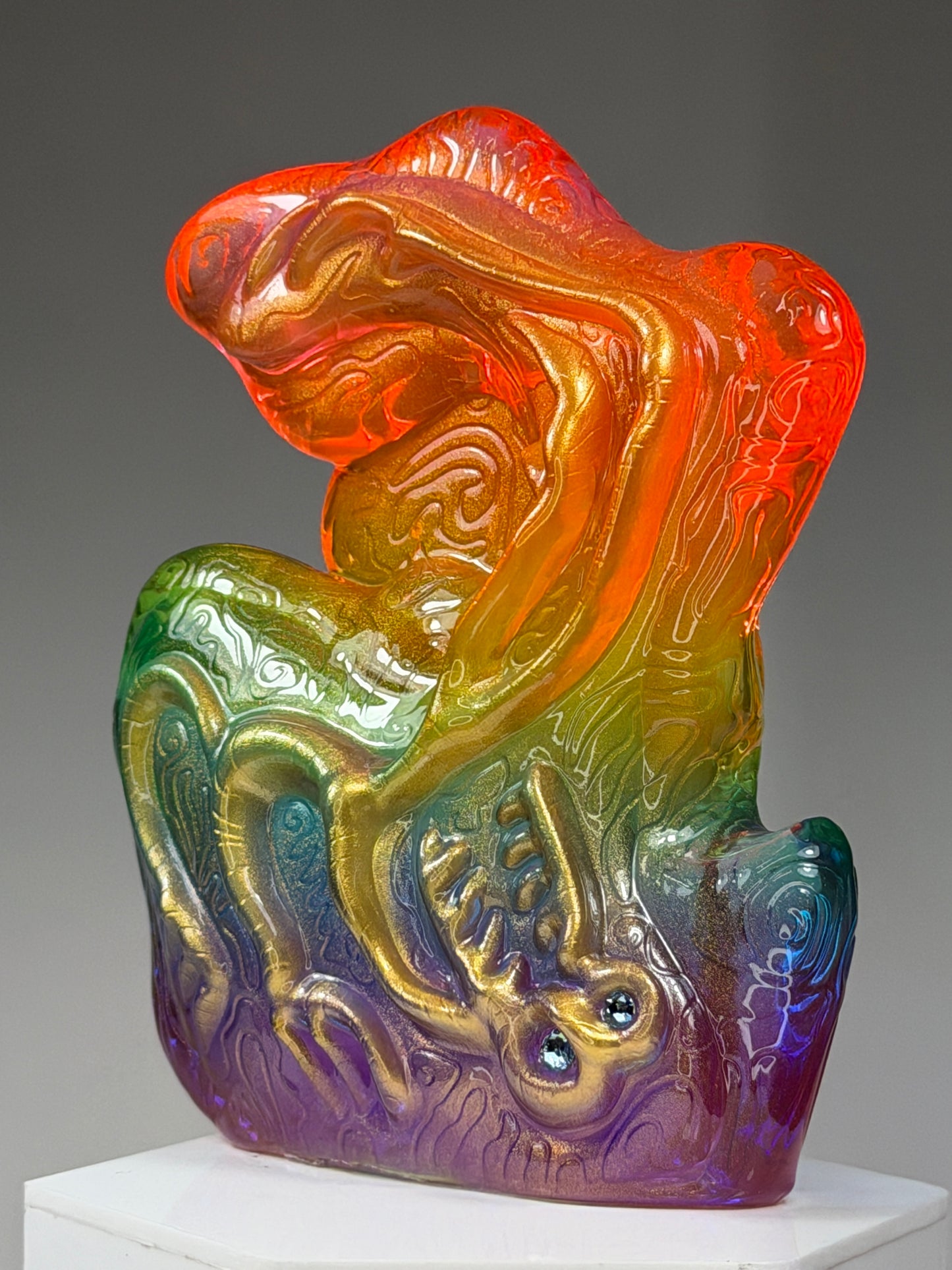 Fazzt Ra’qq: Transparent Rainbow Artifact