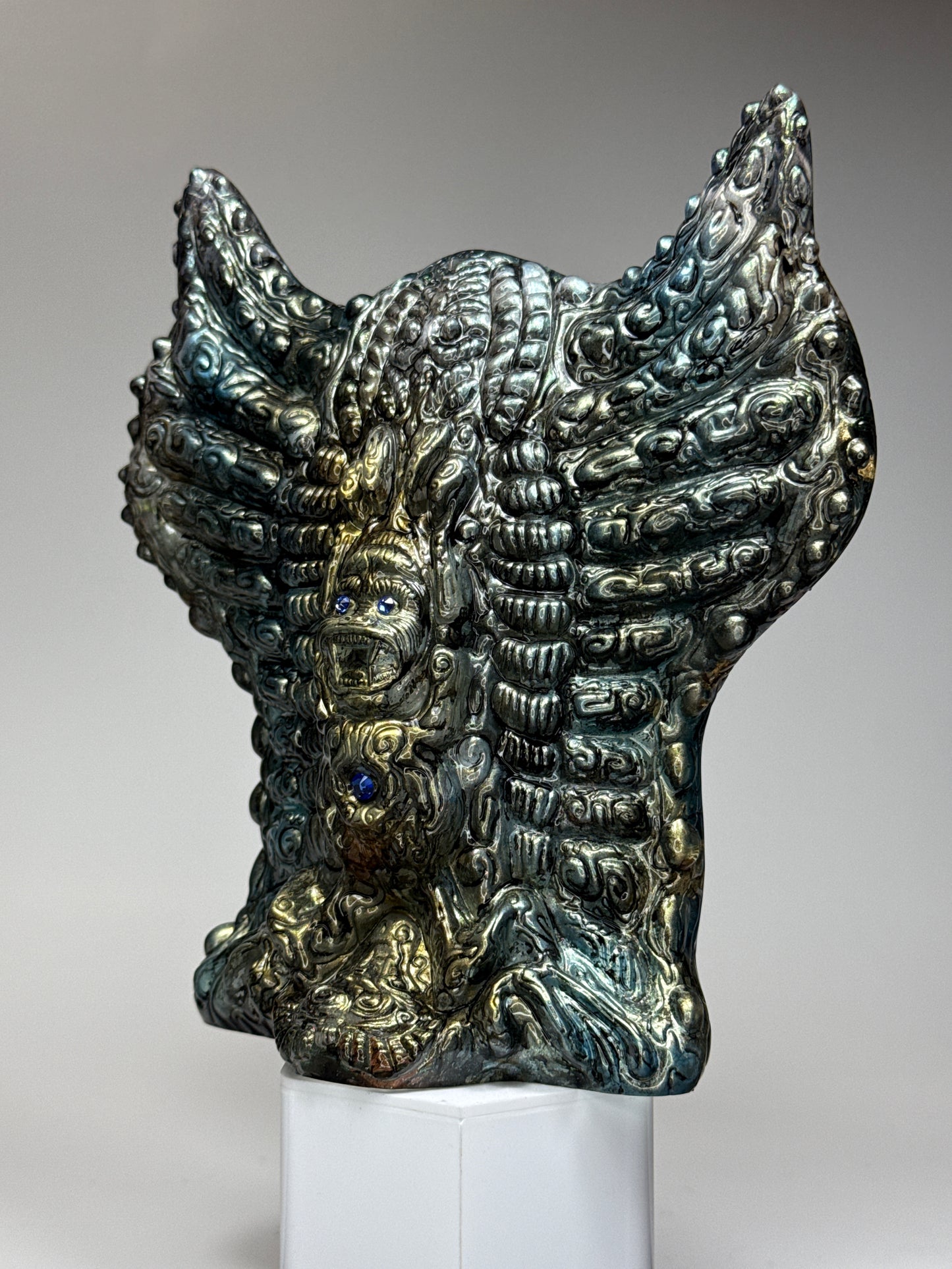 Kaxxl Yi’mm: Salutations of Discrepancy