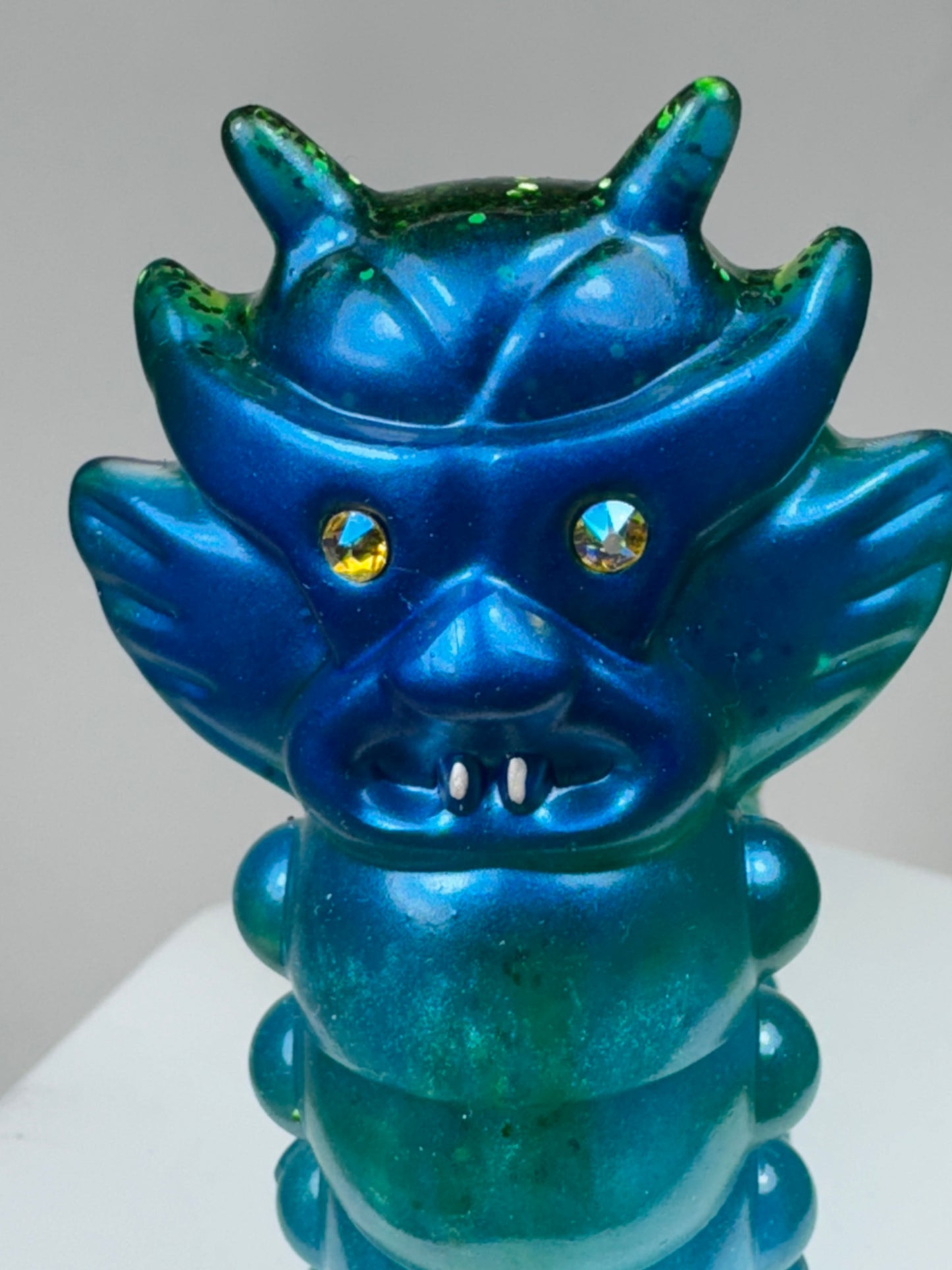 Worm Aton: The Sacred Crutch