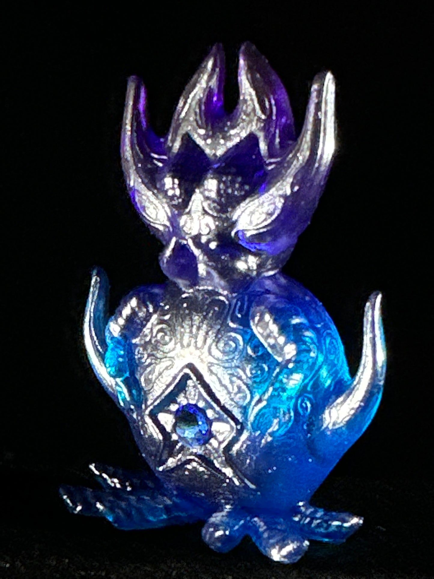 Round Fly: Frozen Dreams