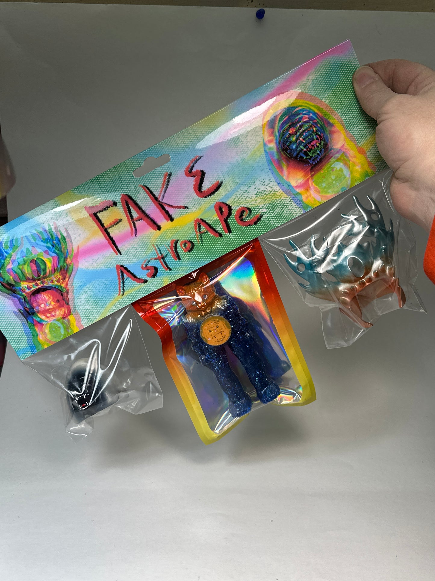 FAKE AstroApe: Glow in the Dark Glitter Glow Blue