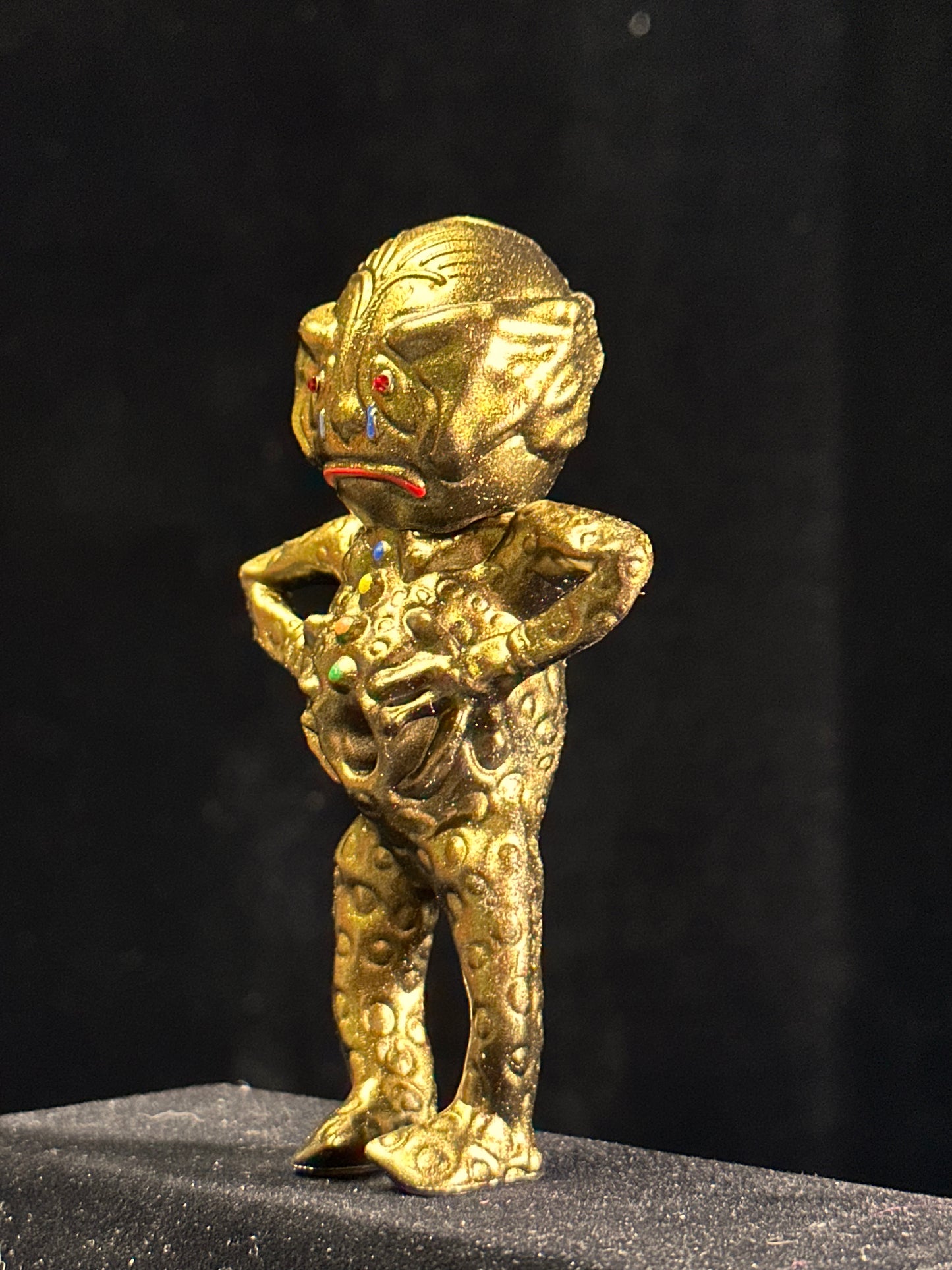 Hole Clown: Chrome Gold