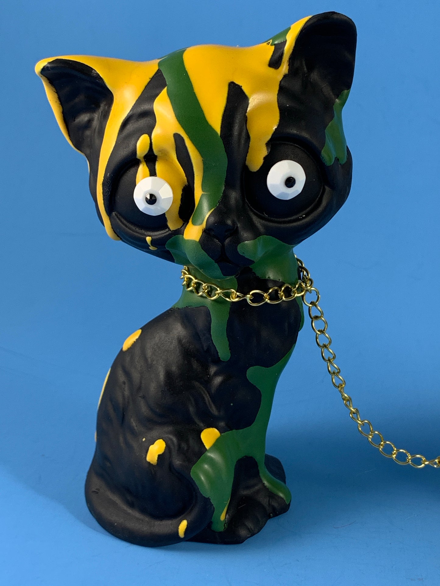 Sad Dog/Sad Cat: Yellow and Green with Black