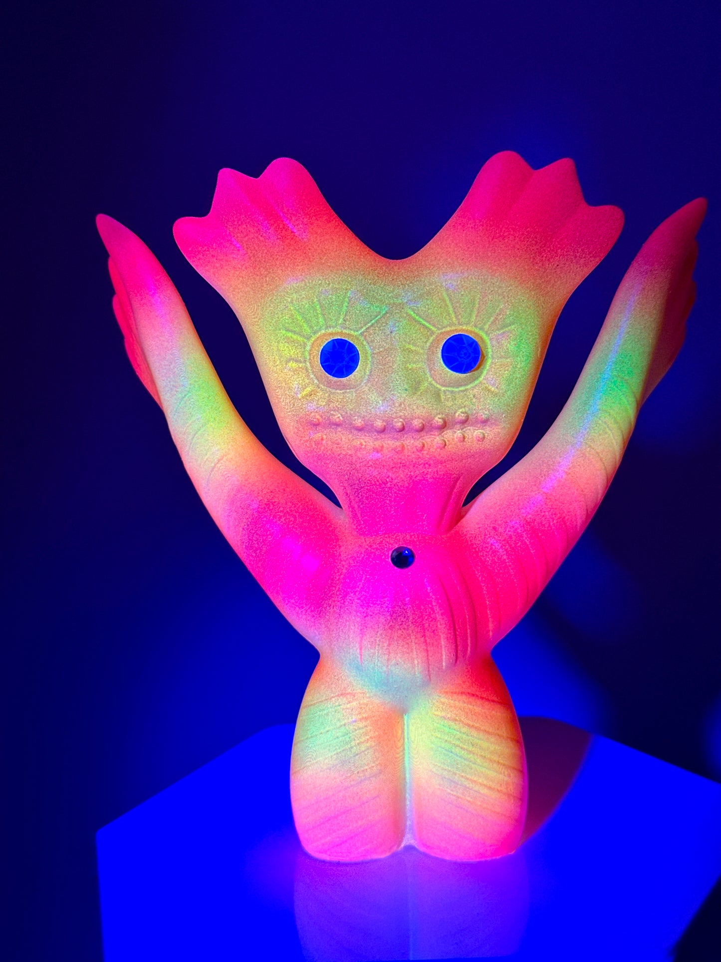 Sky Kidd: Warm Neon Gold