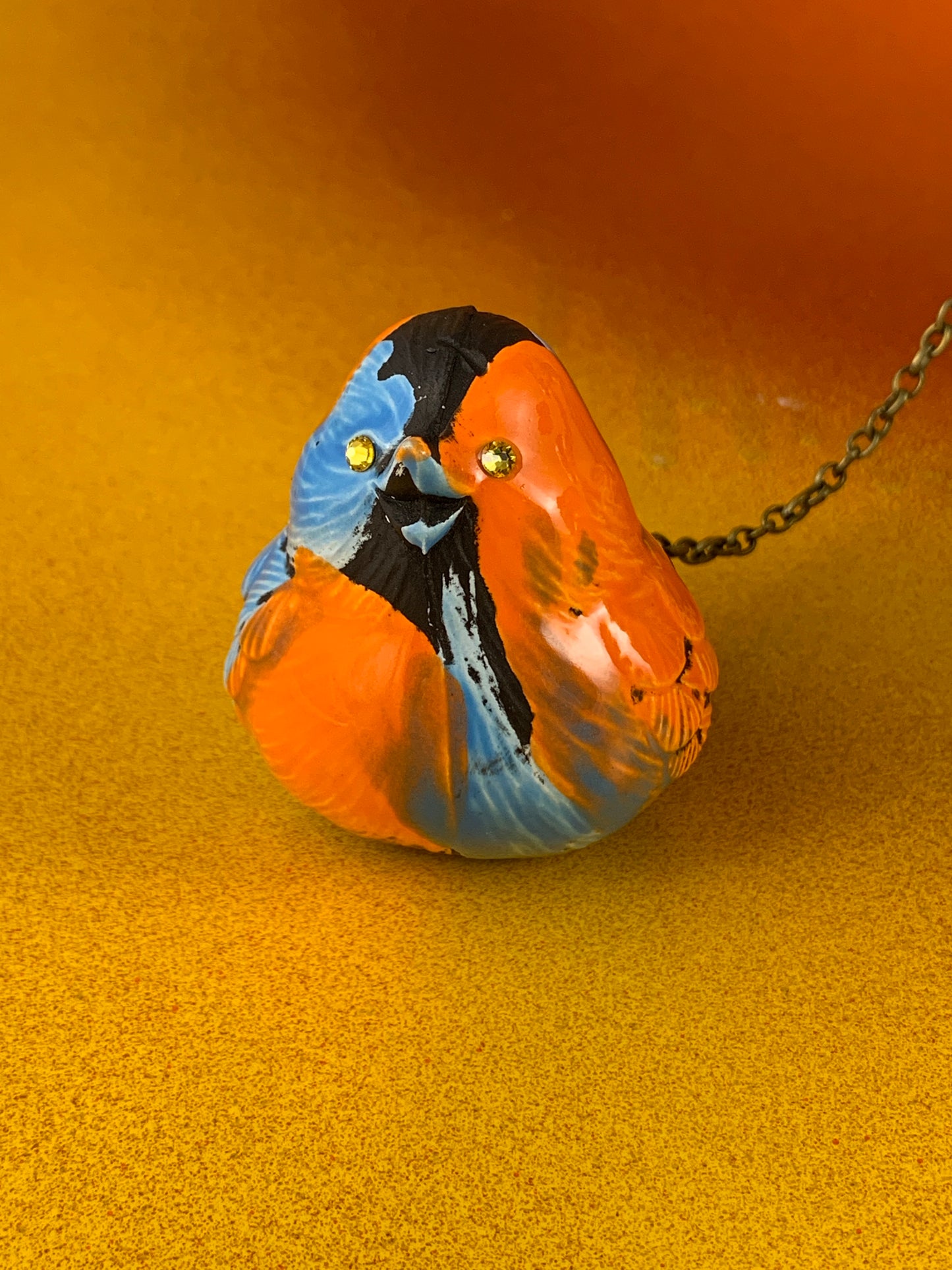 ET Chained to a Frog and Two Birds