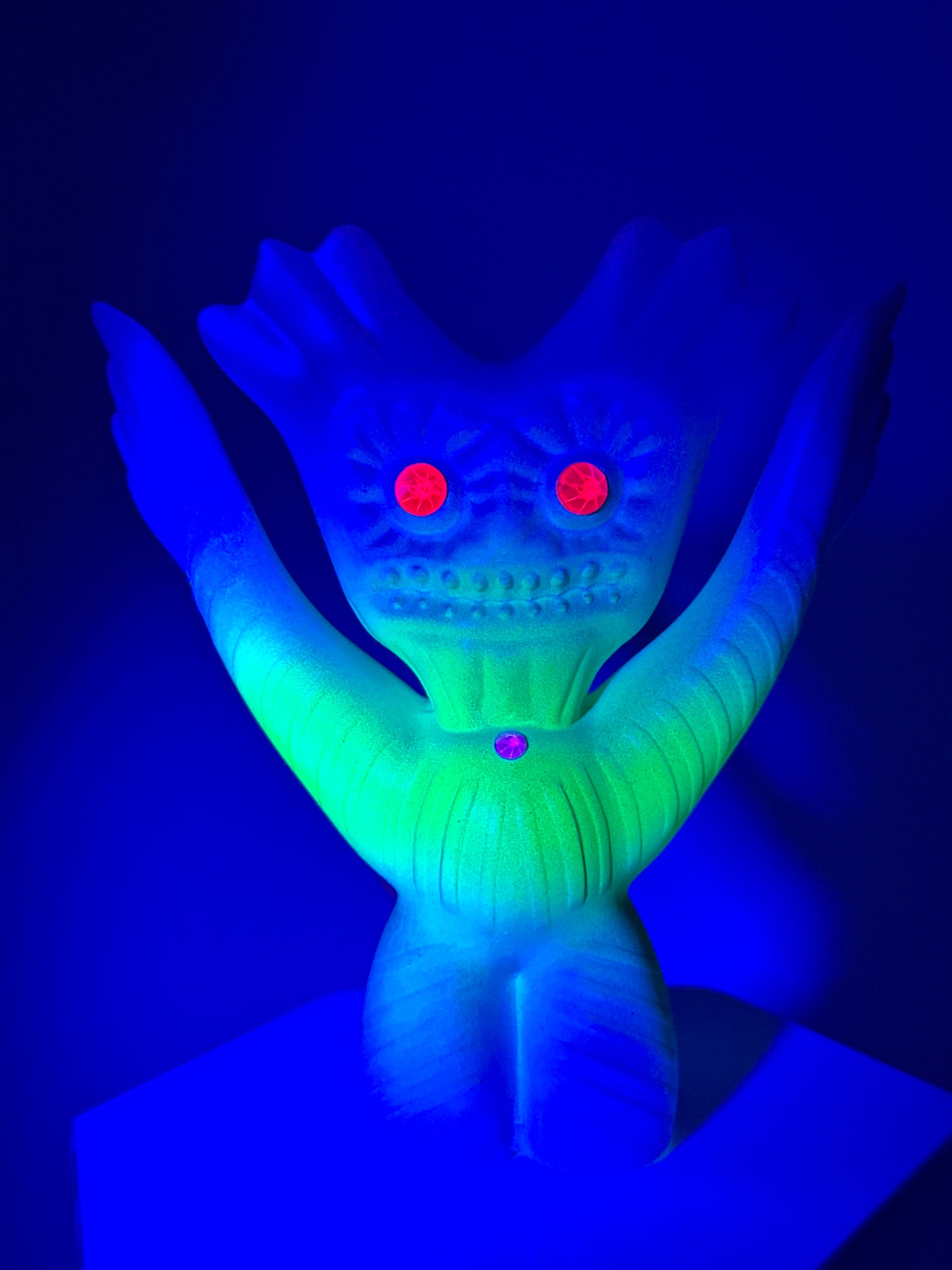 Sky Kidd: Cold Neon Silver