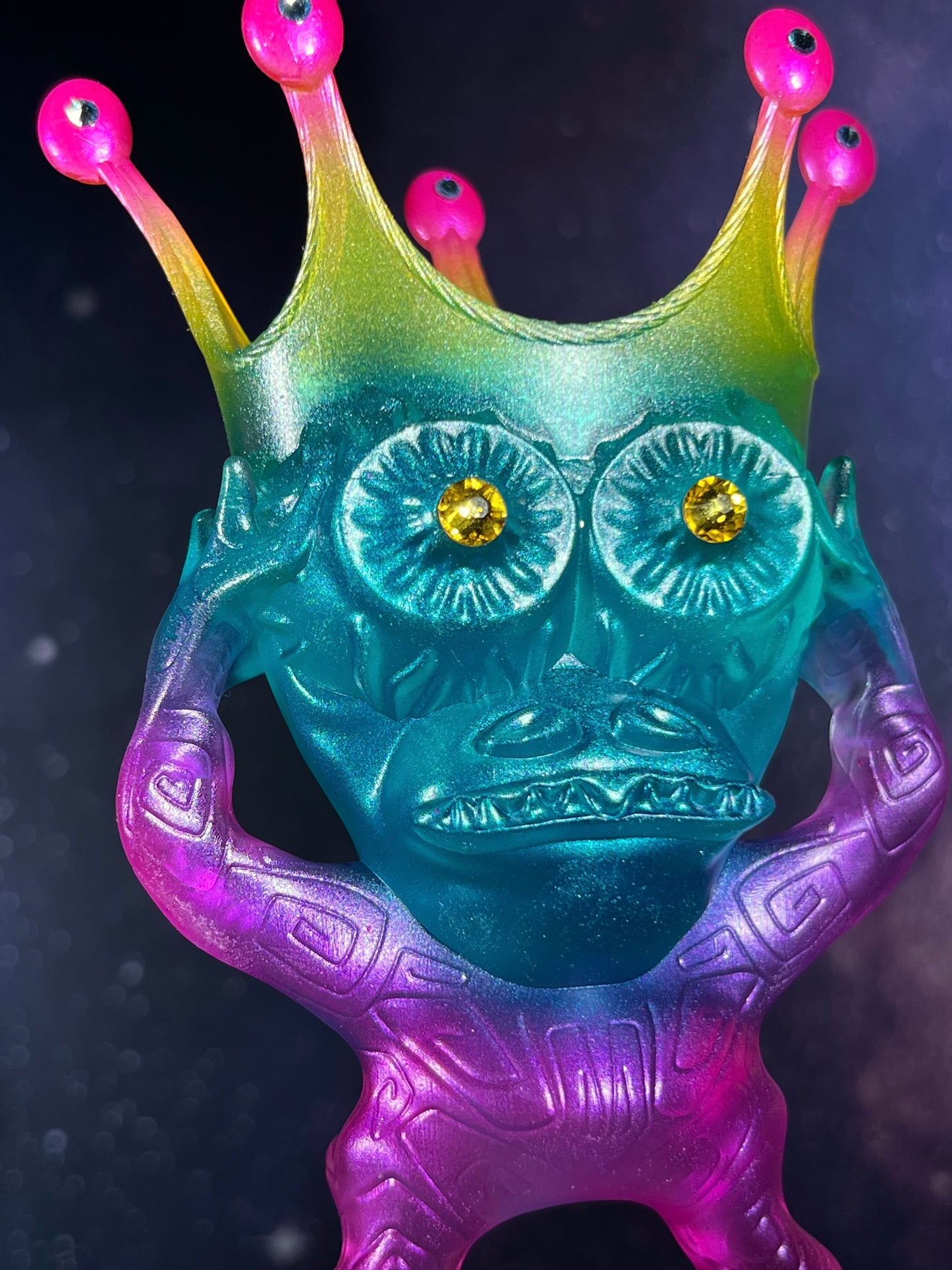 Eyeball Freak King: Day Off From Ruling