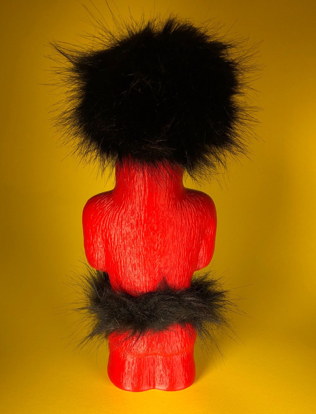 Super Fluff Ape: Red Black White