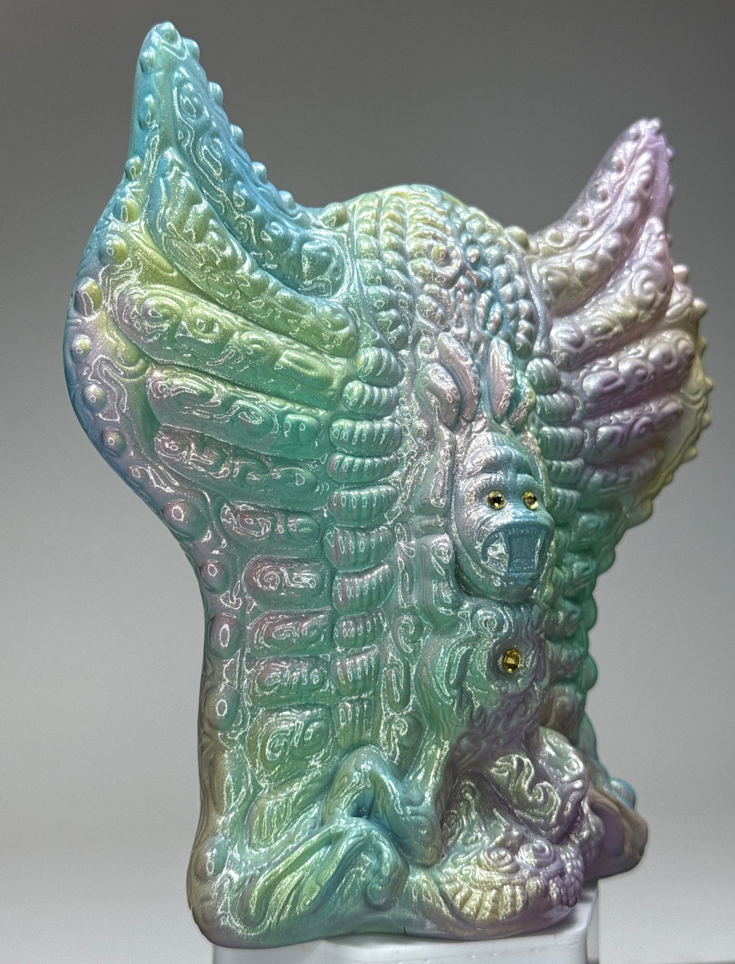 Kaxxl Yi’mm: Silver Pastel