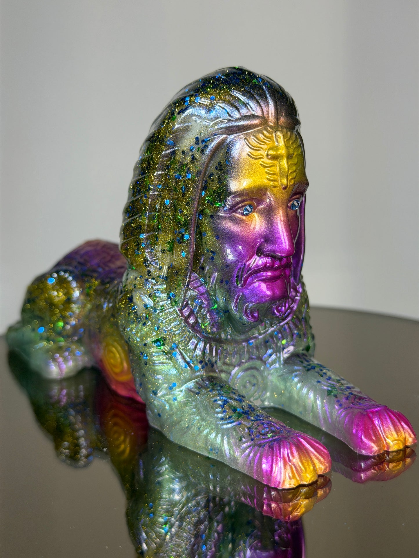 Sphinx Jesus: Glitter Bite