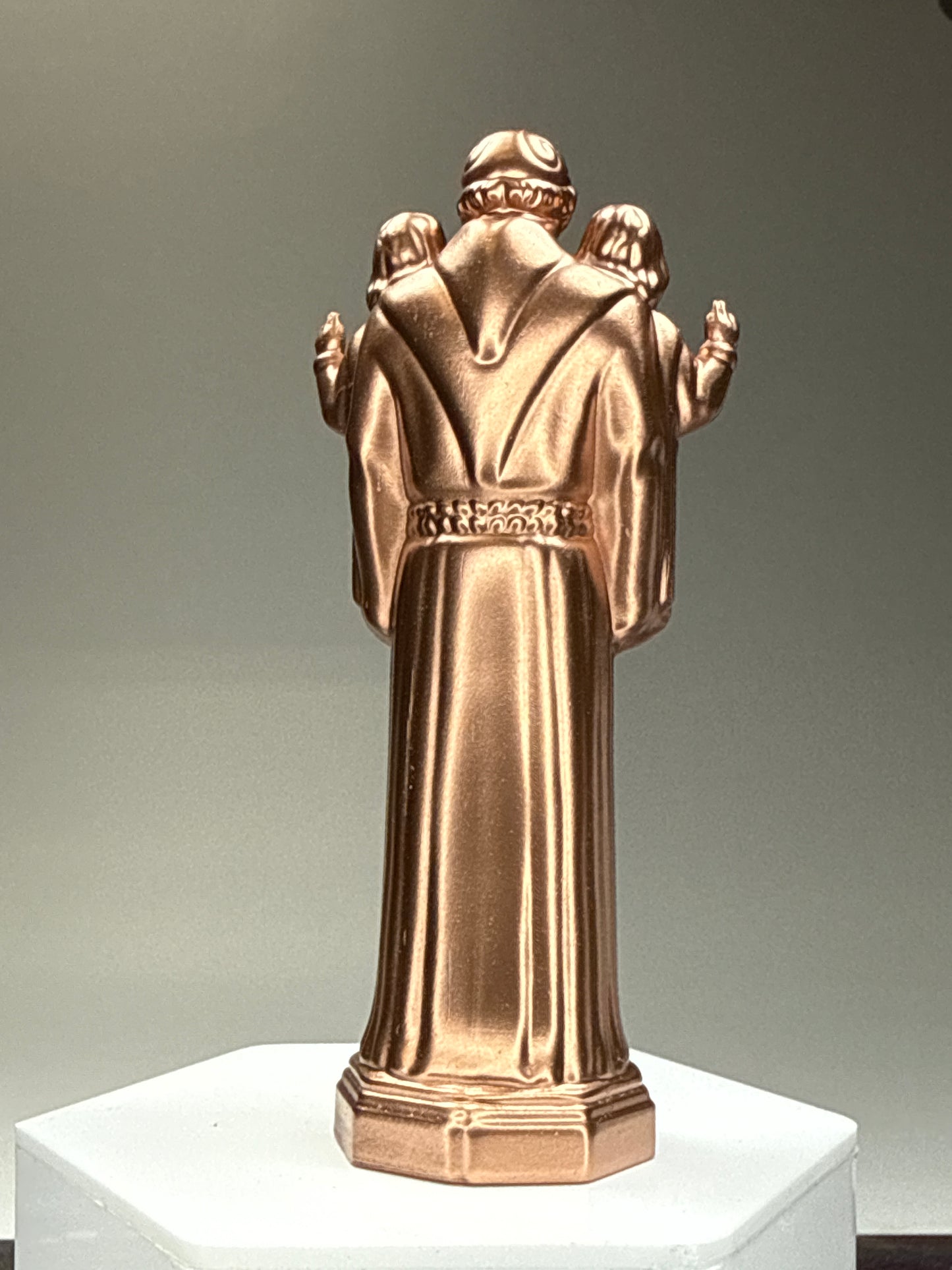 Cyclops with Twins: Copper