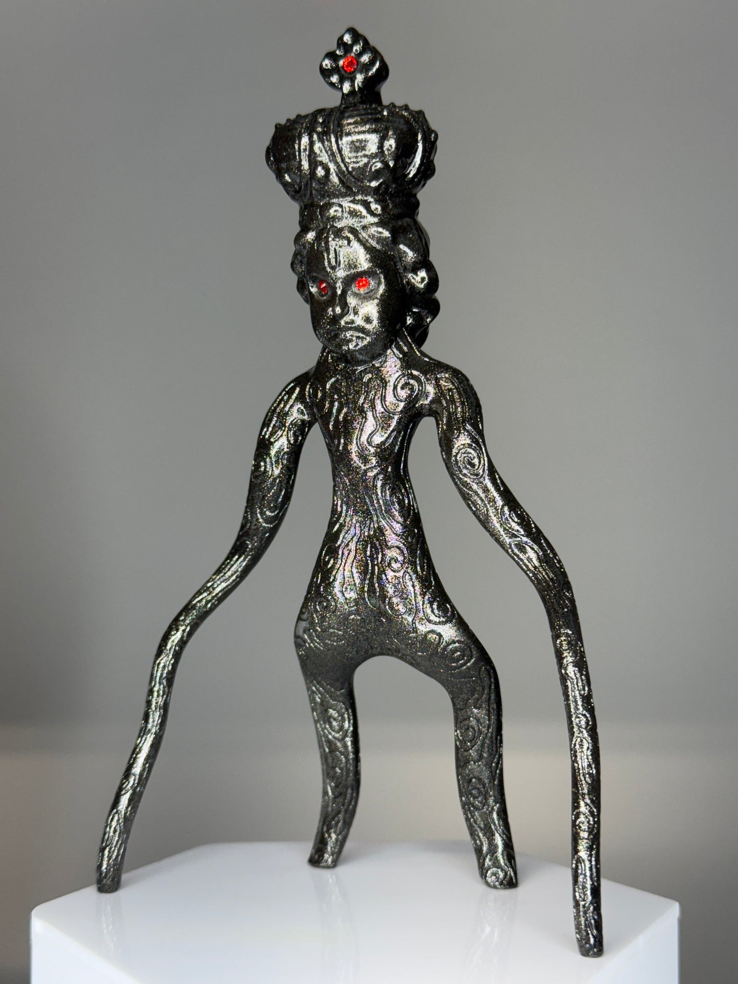 Faith Creeper: Dark Chrome Mirror