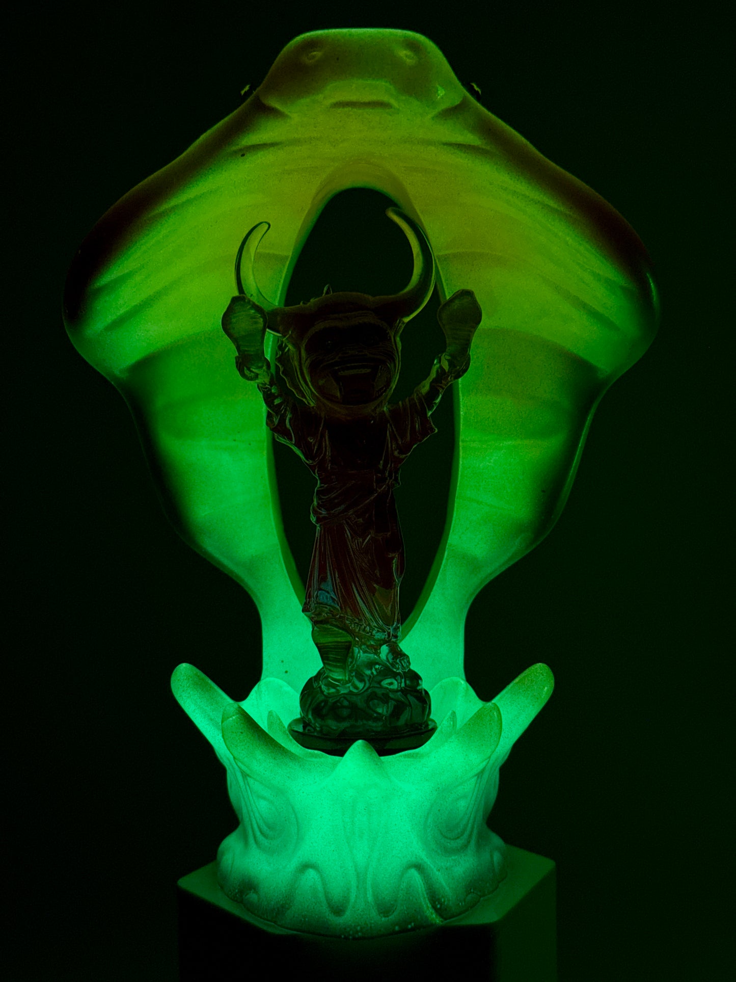 Snake Handler Shrine: Blue Glow Overlord