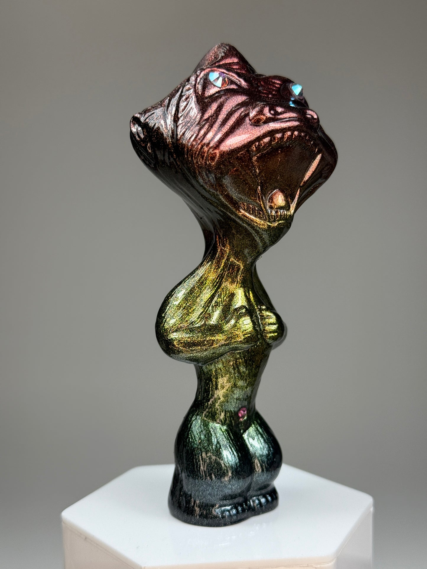 Fisheye Ape: Dark Rainbow