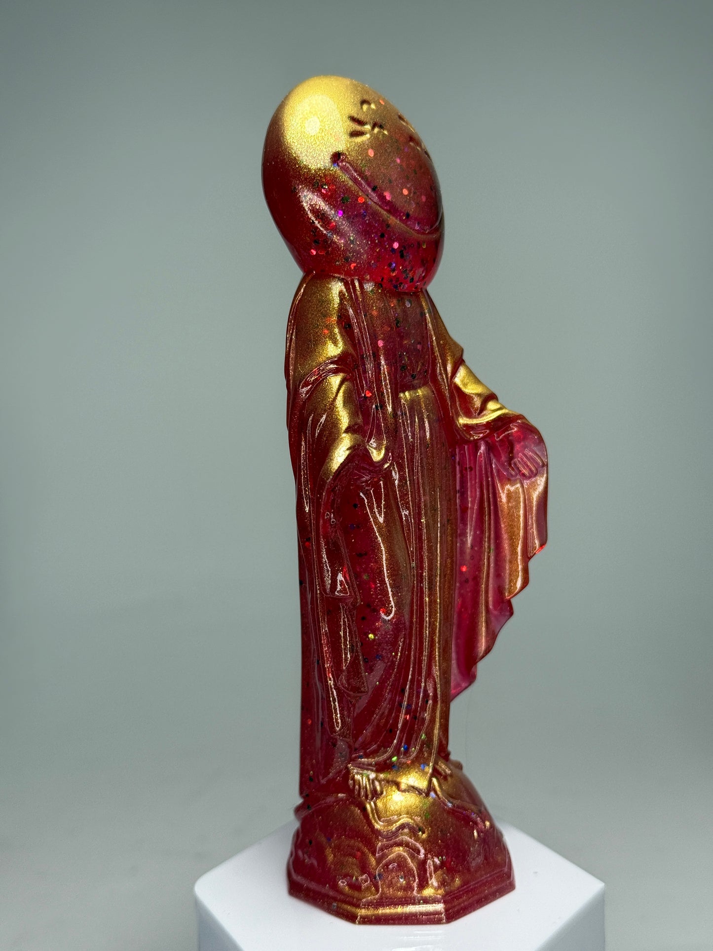 Happy Mary: Red ‘n Gold