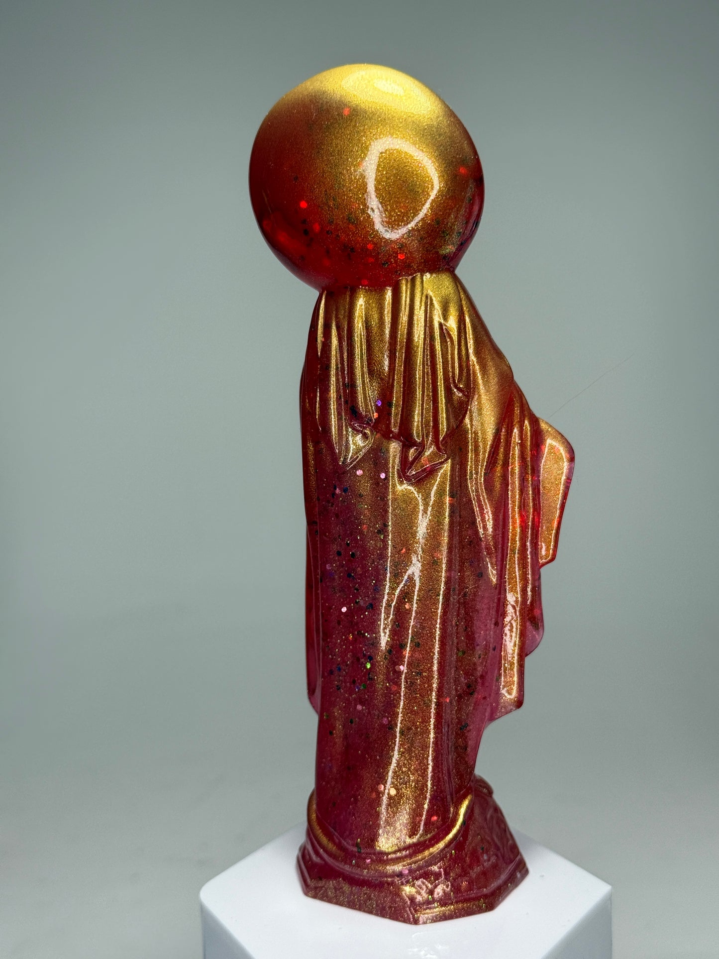 Happy Mary: Red ‘n Gold