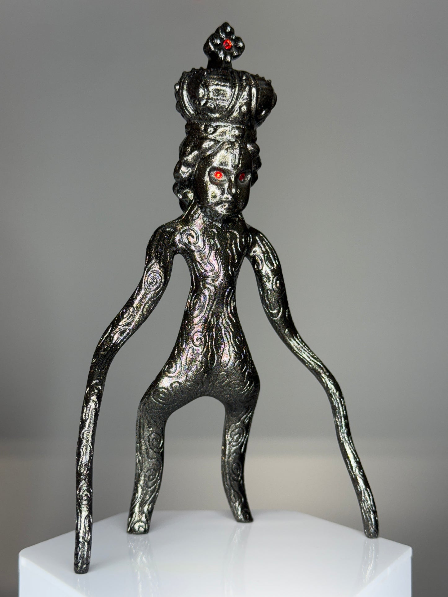 Faith Creeper: Dark Chrome Mirror