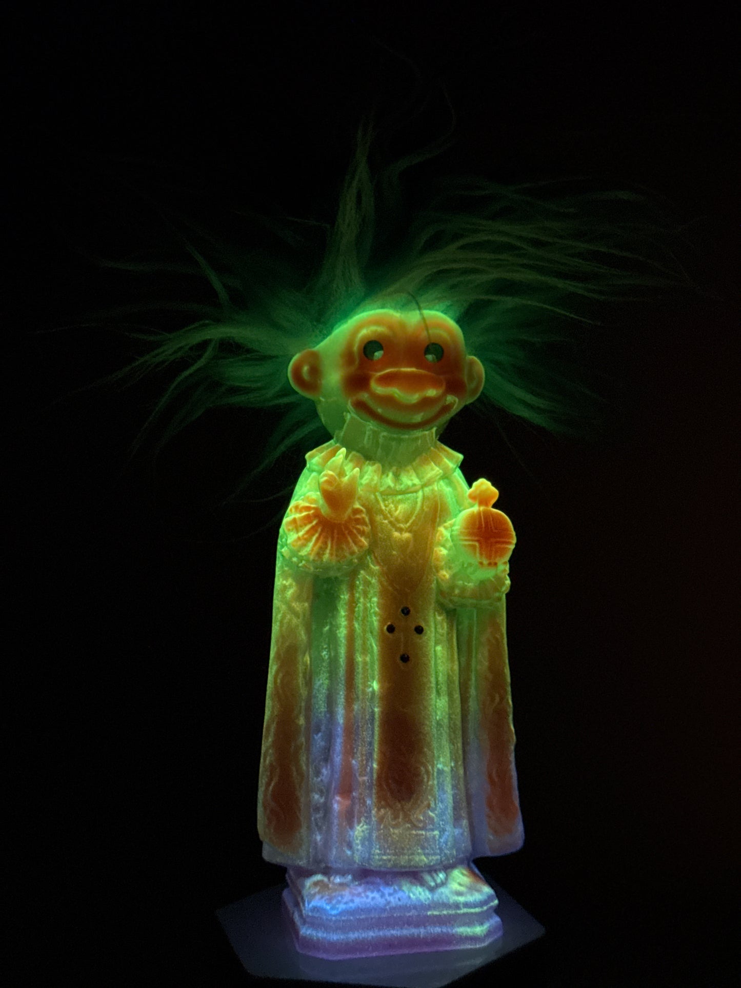 Saint Troll: Glow Purple/Green/Orange