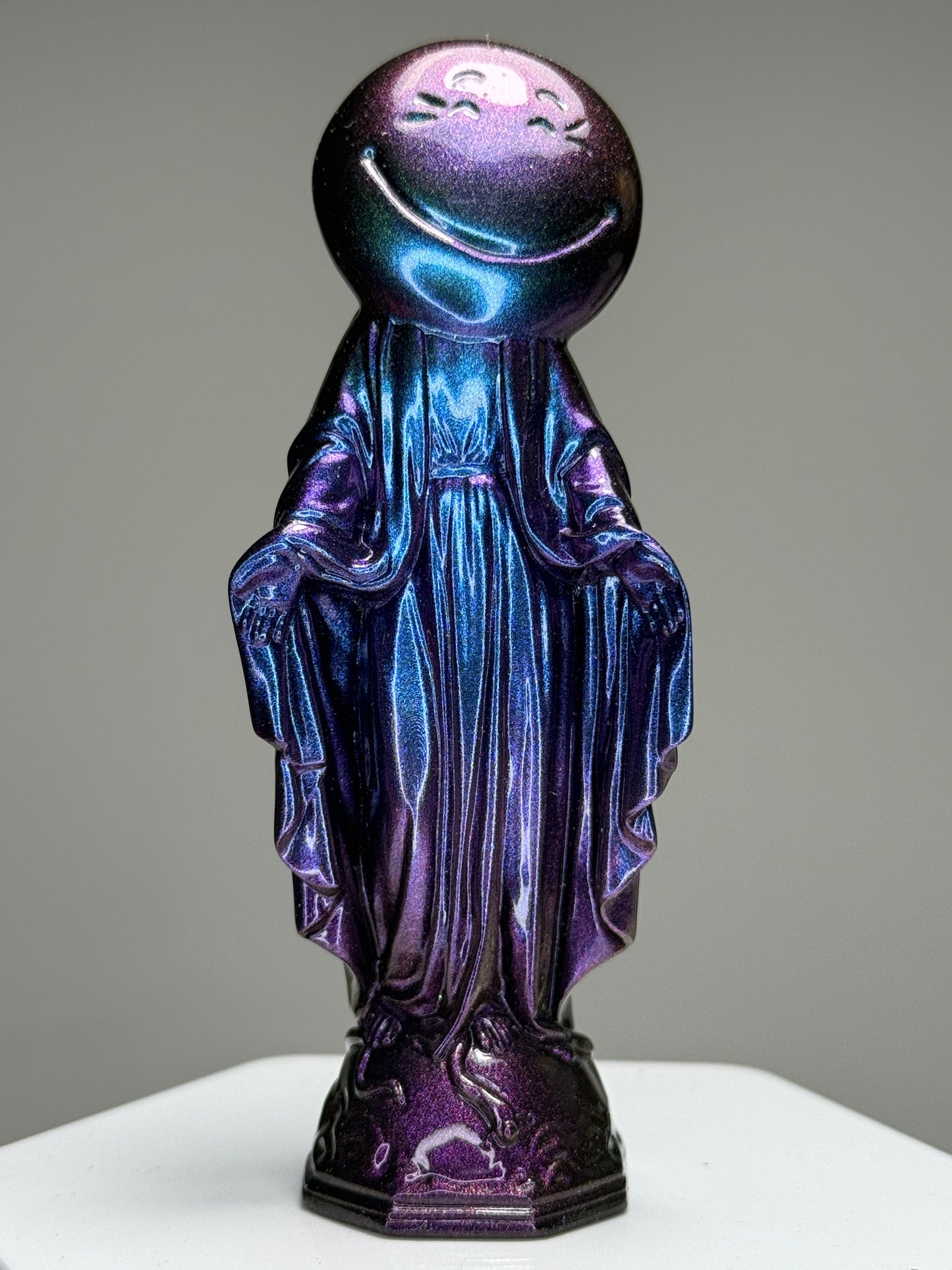 Happy Mary: Colorshift Smiles