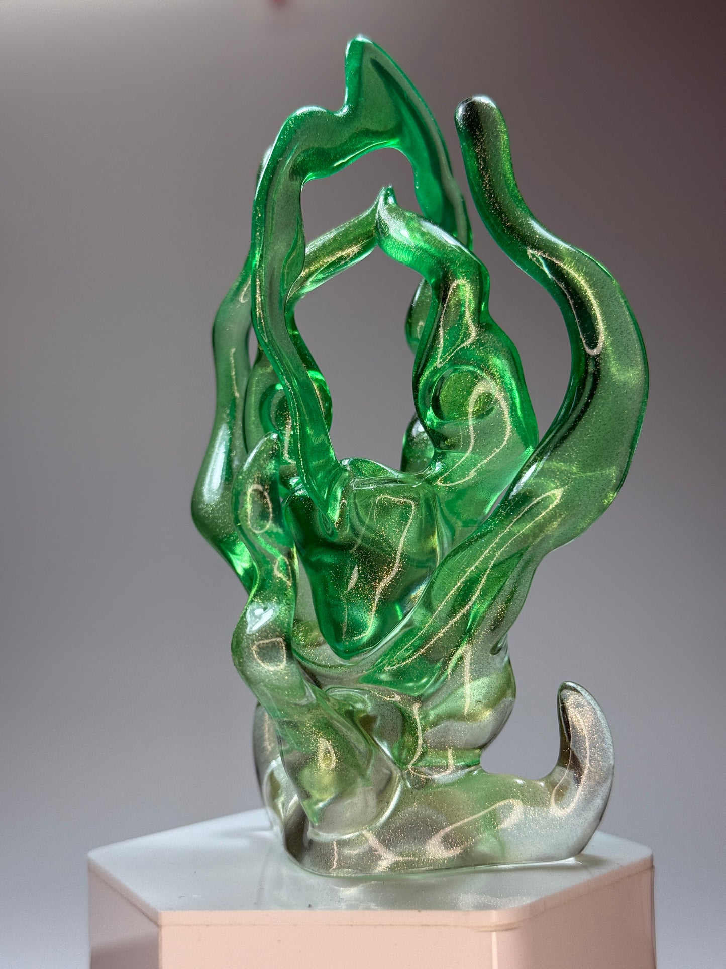 Rest: Silver Green Clear