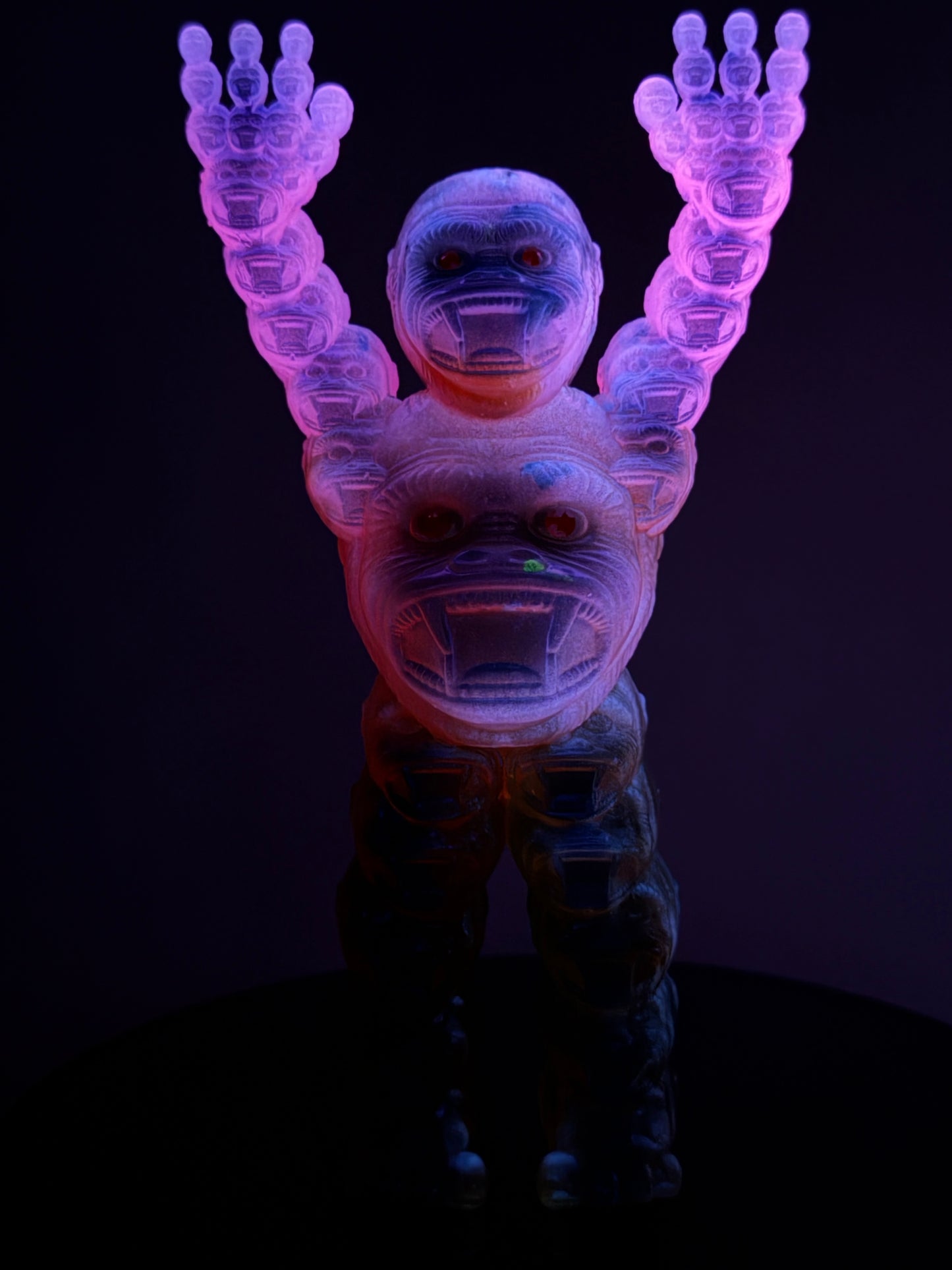 Head Ape: Glow Heads Warm