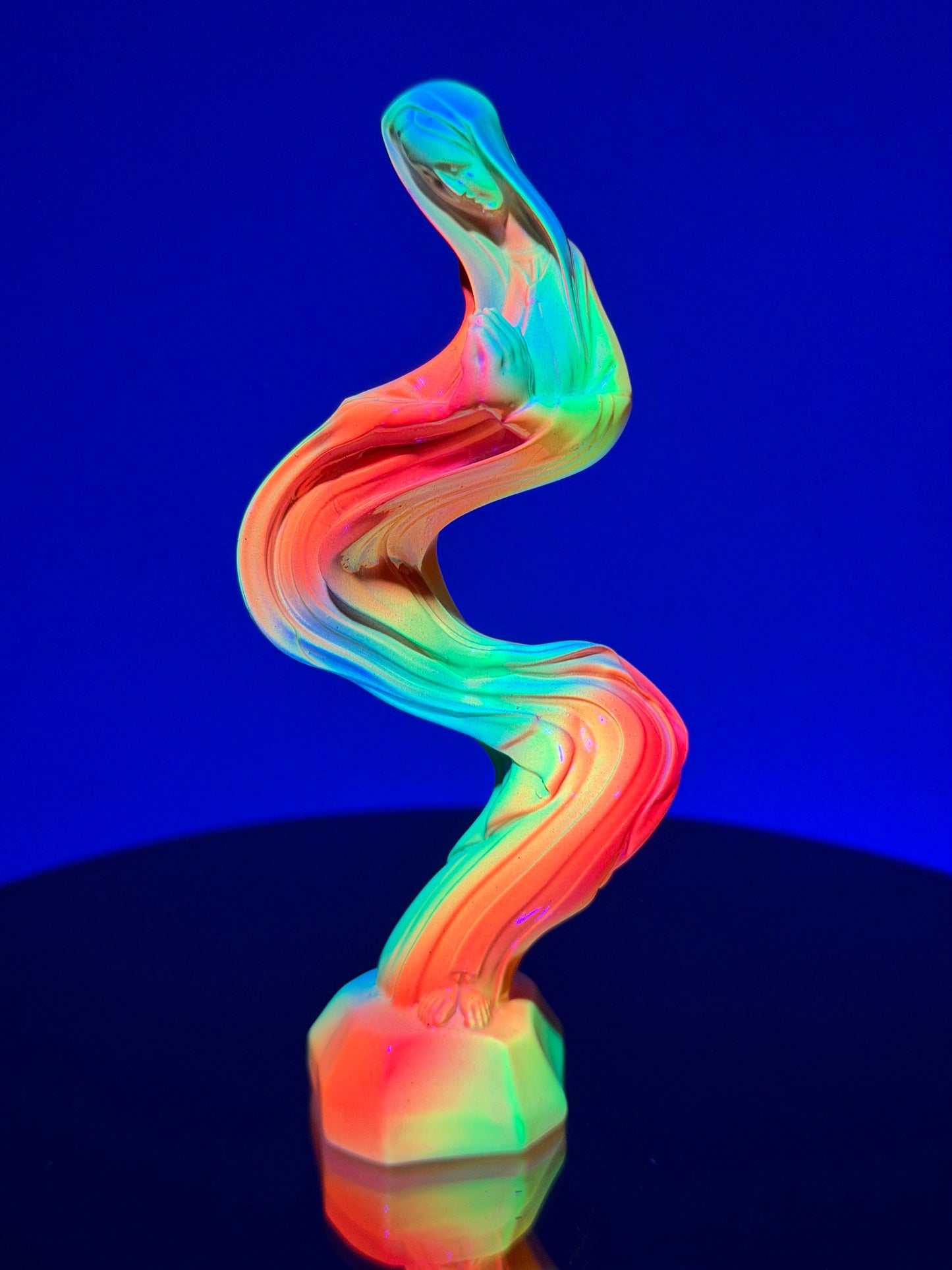 Twisteder Sister: Neon Twist