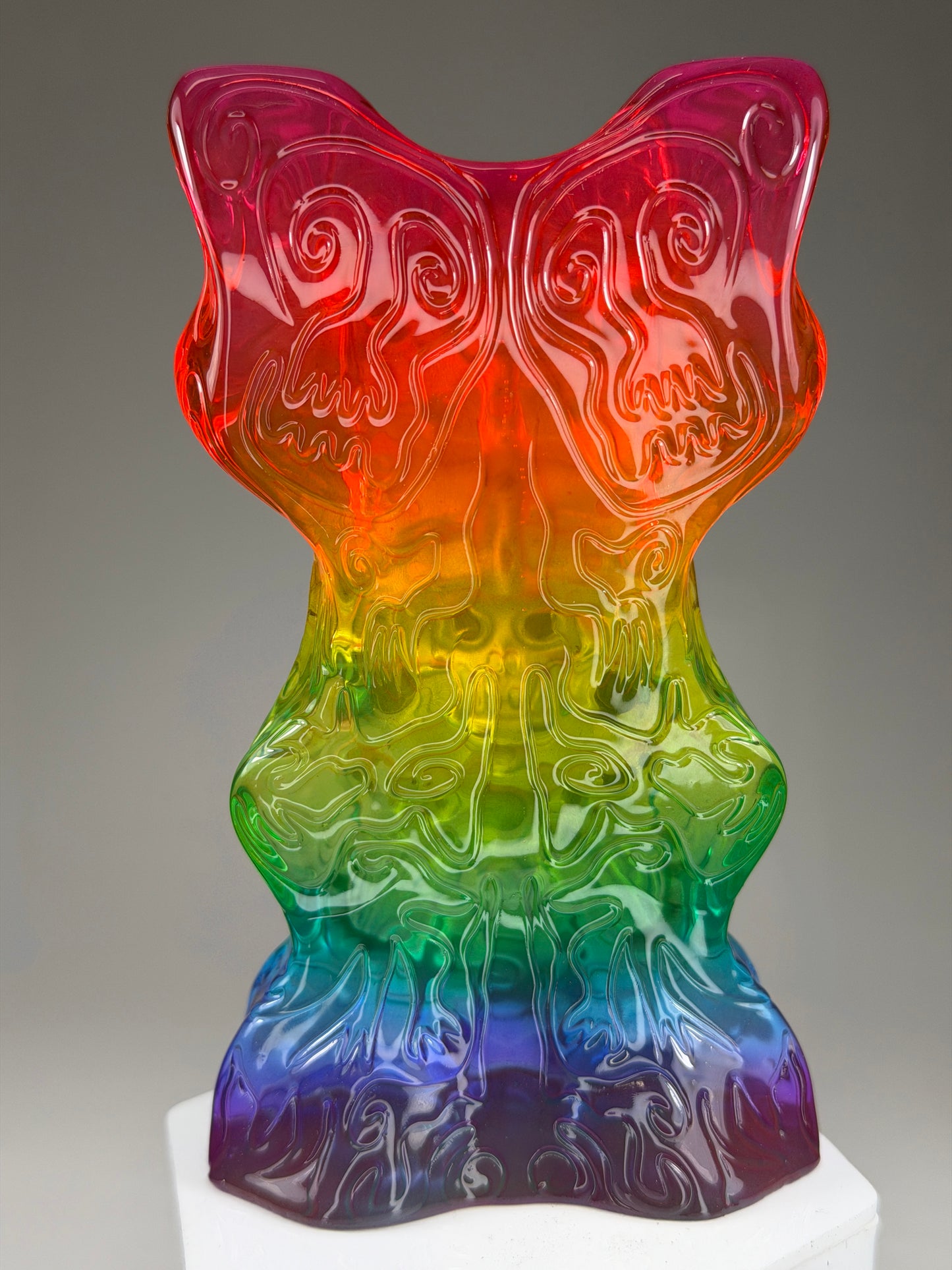 Bveeu Qe’bb: Transparent Rainbow