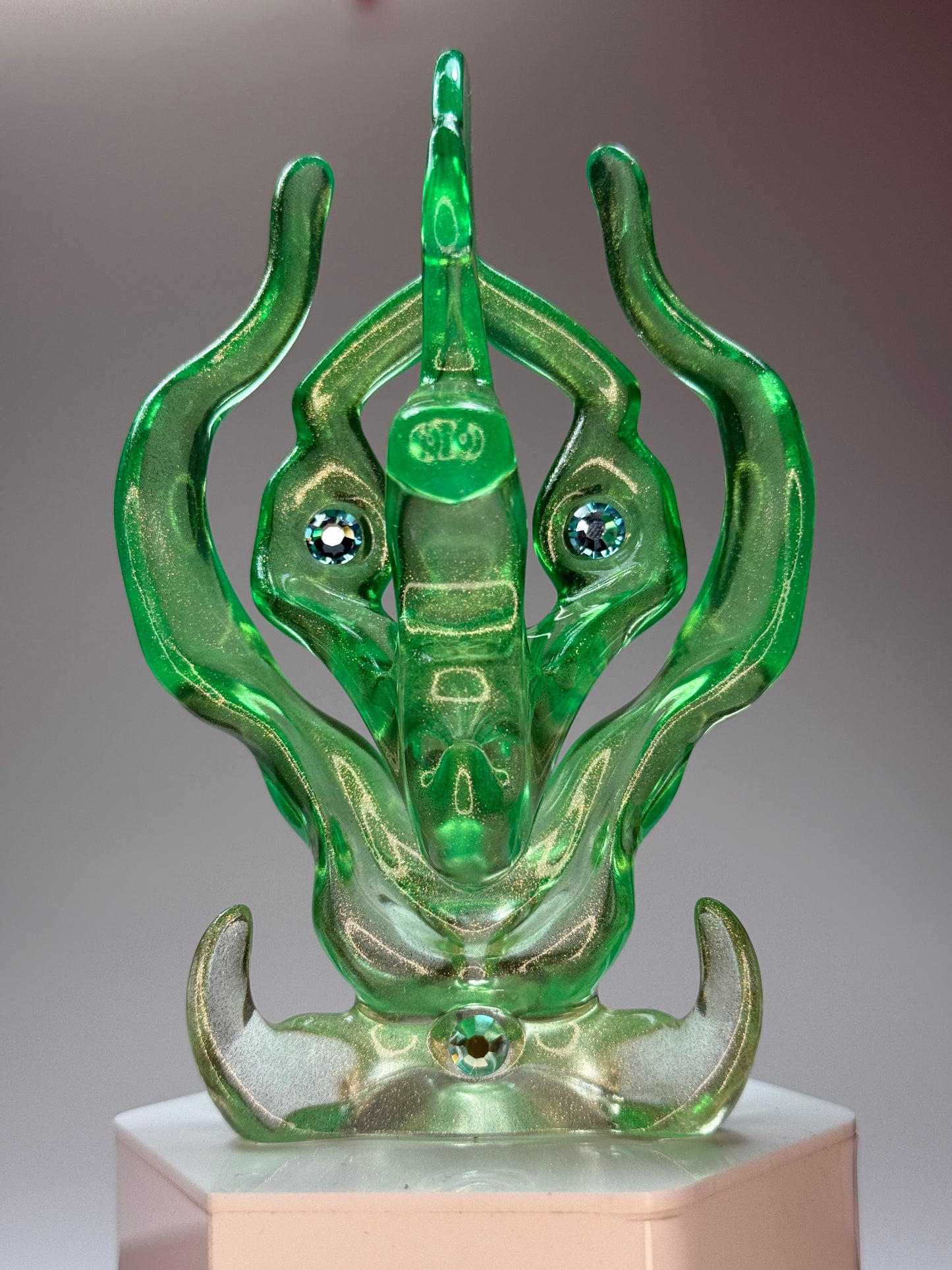 Rest: Silver Green Clear