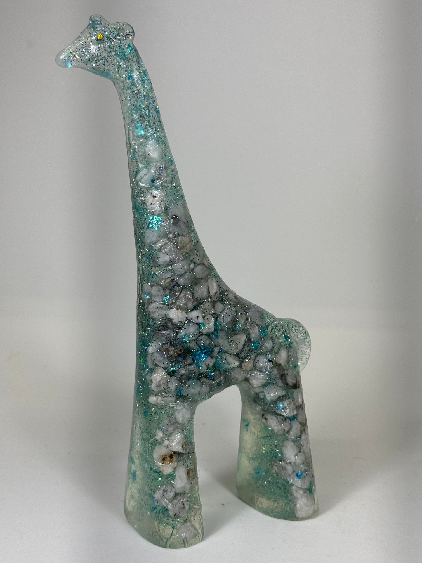 Hello, Giraffe: Glitter Blue with Rocks