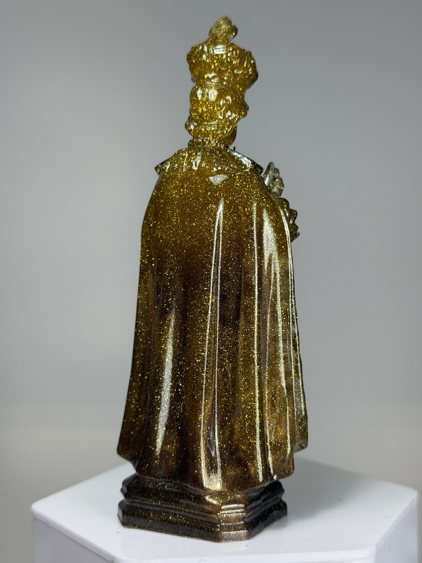 Infant Jesus Of Prague 2.0: Gold Heart