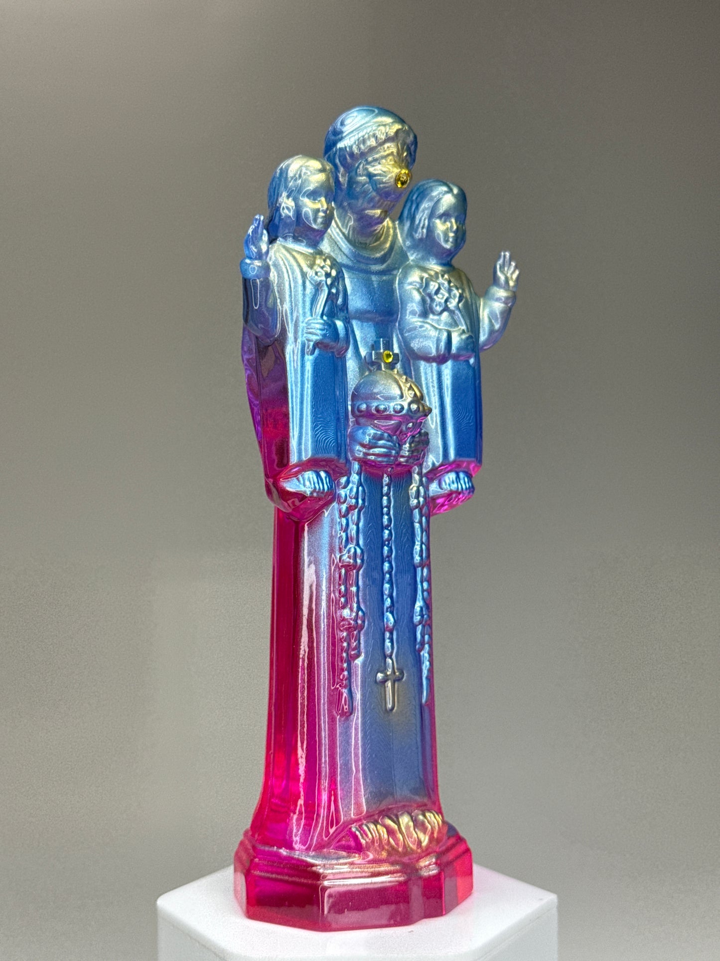 Cyclops with Twins: Fade to Pink