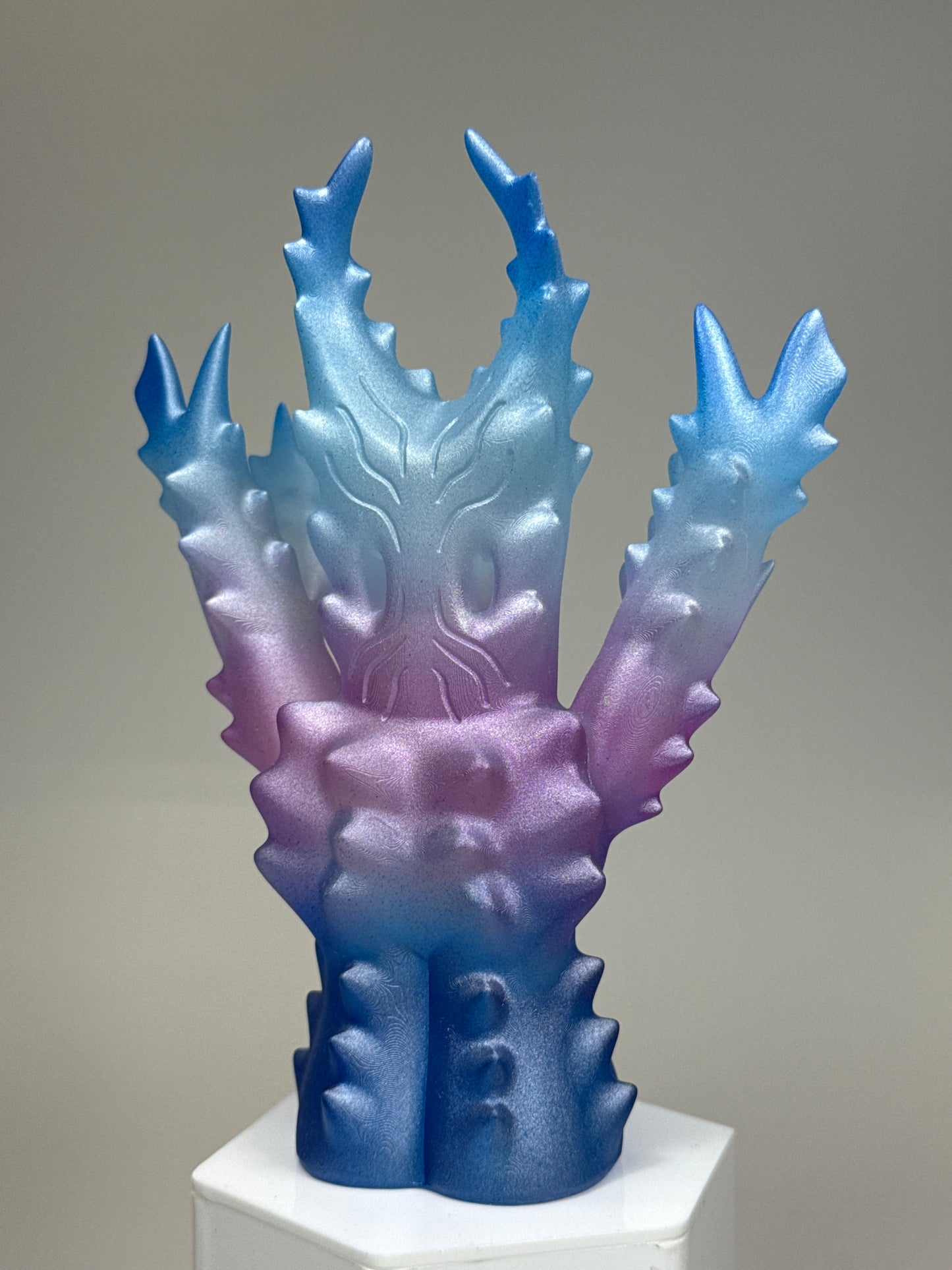 Pincher: Cold Neon Silver