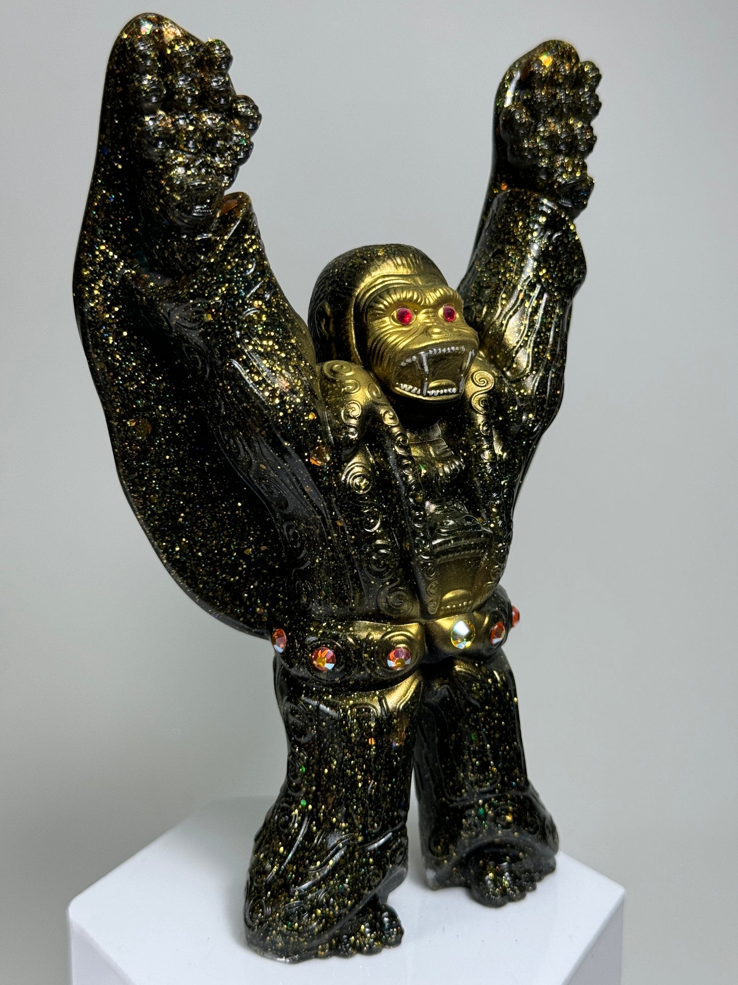 Elvis Ape: Gold Contest