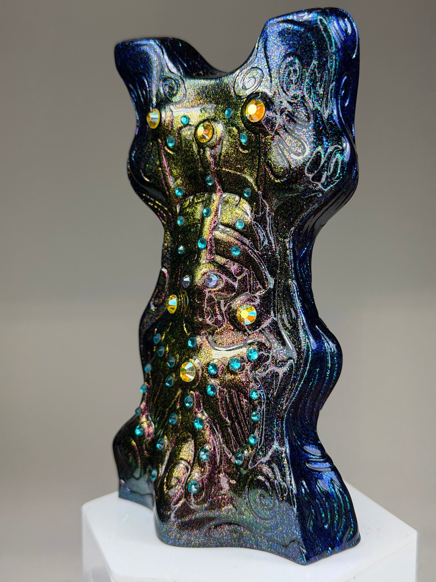 Bveeu Qe’bb: Colorshift All Day