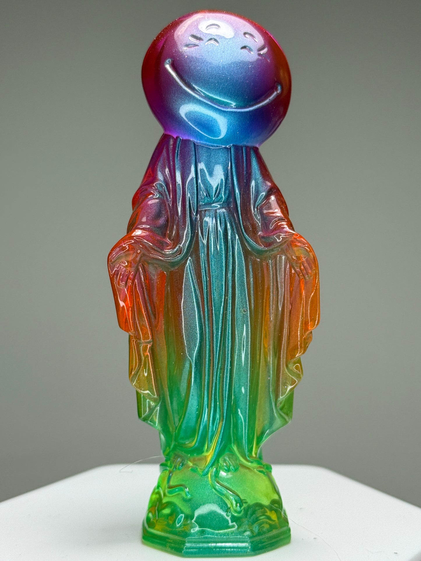 Happy Mary: Universal Mood