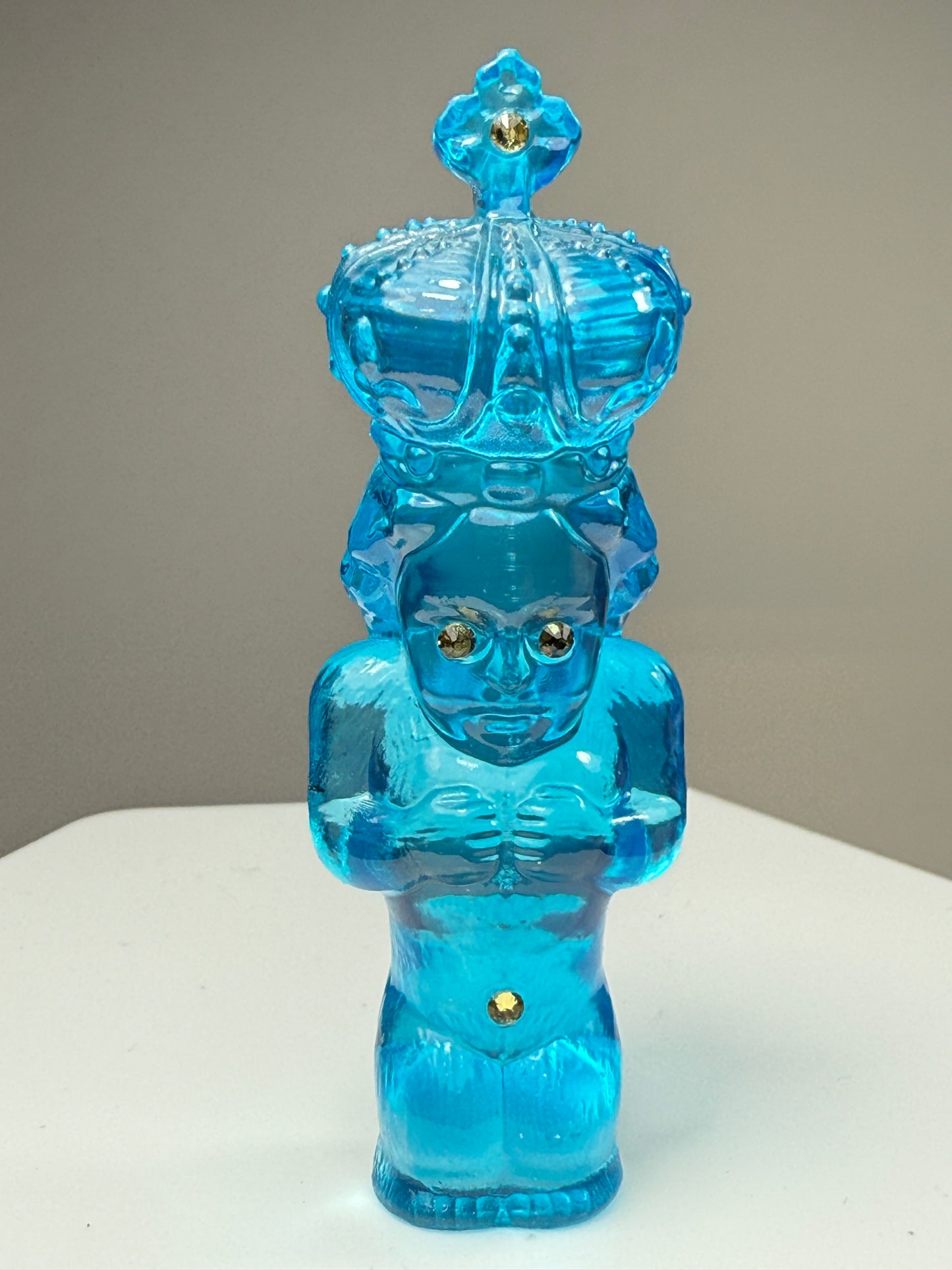 Infant Ape of Prague: Rainbow Choice