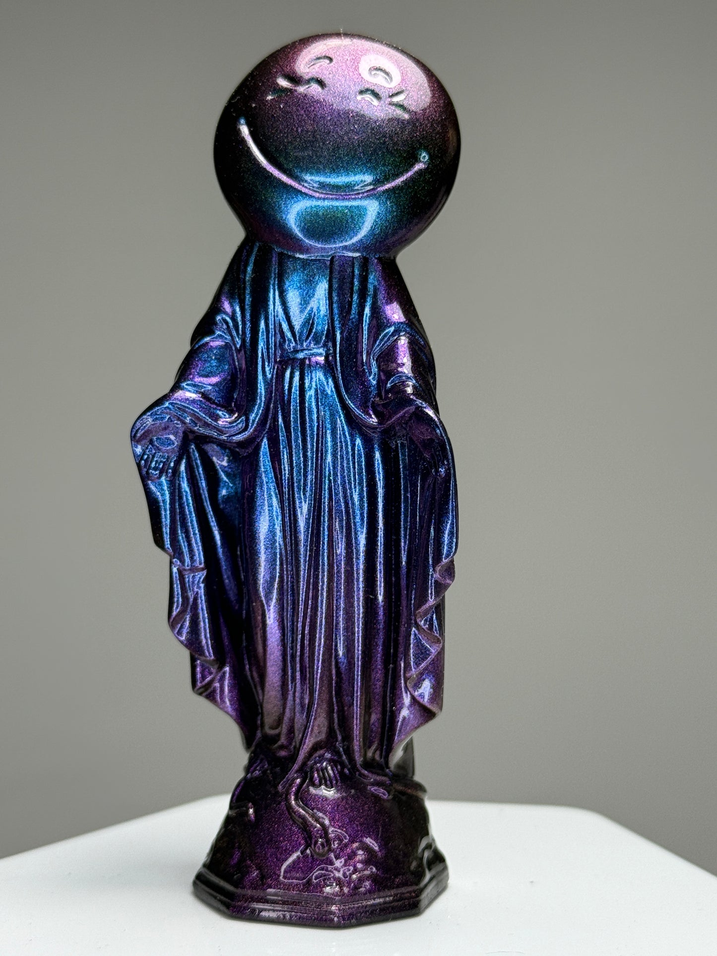 Happy Mary: Colorshift Smiles