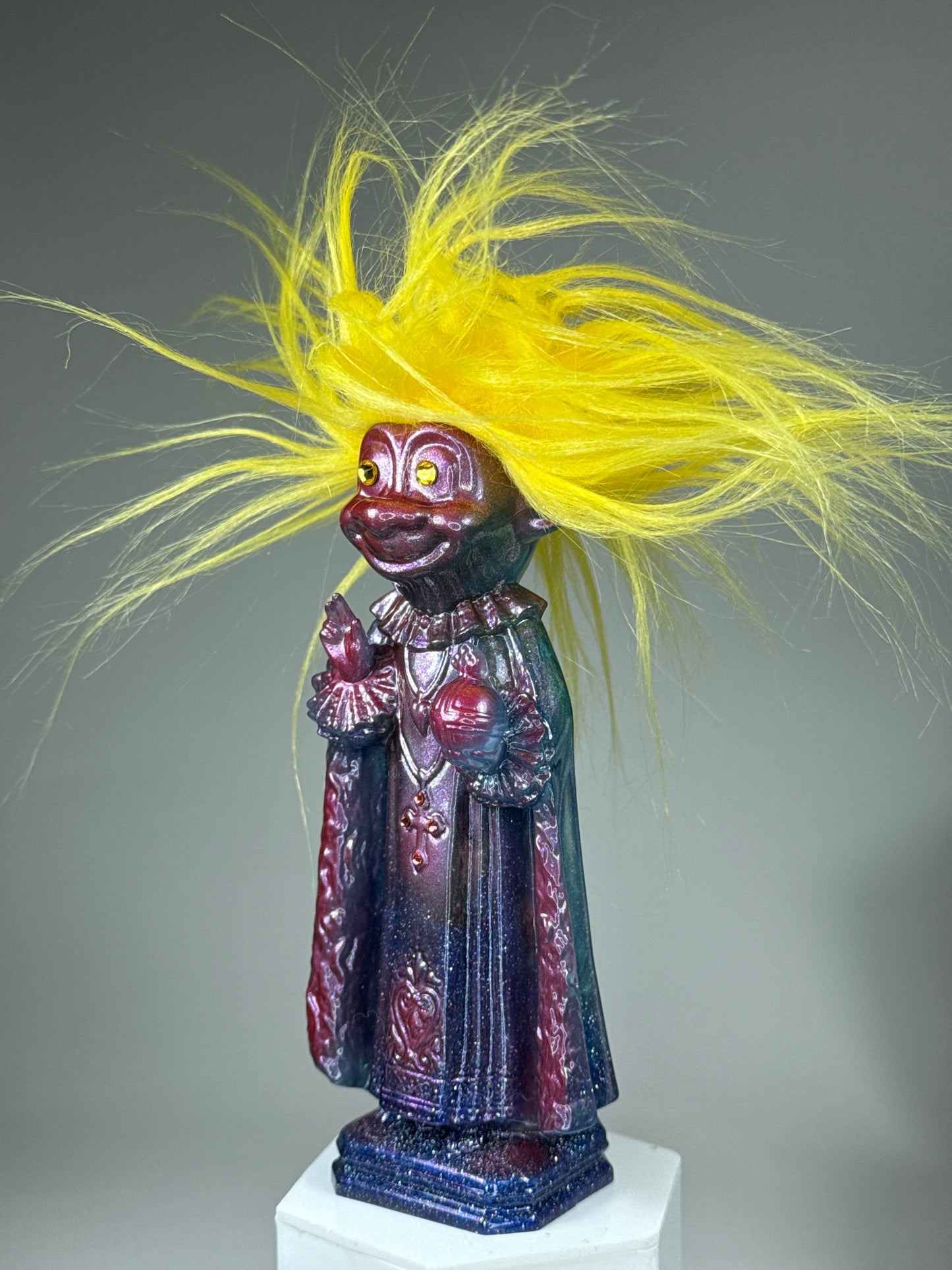 Saint Troll: Cosmic Thrill