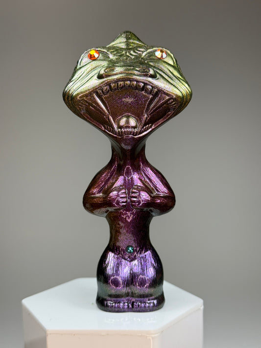 Fisheye Ape: Colorshift Closeup